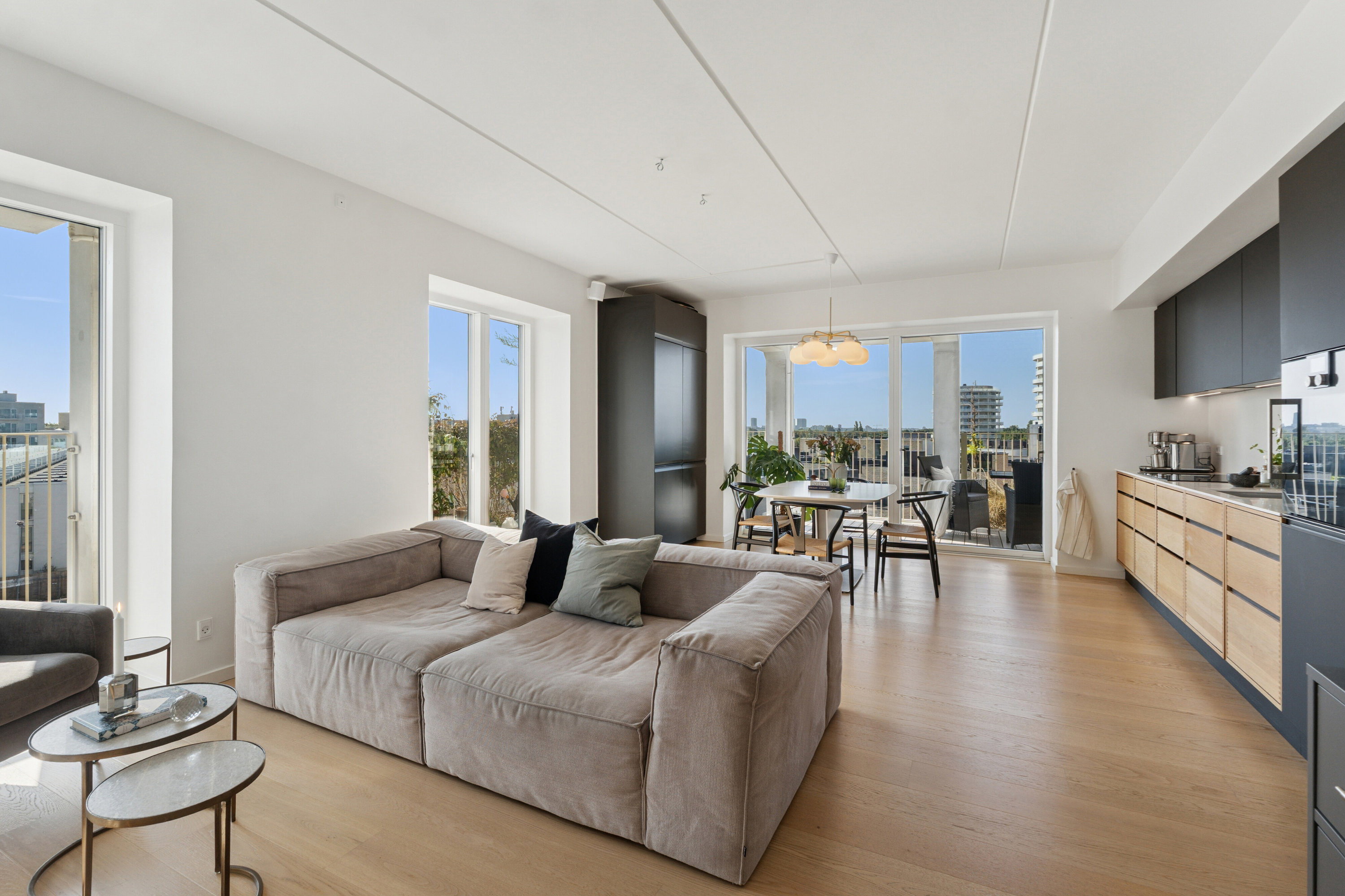 Fremhævet stue billede i fuldskærmstilstand. Billede af Islands Brygge 76, 4. 3., 2300 København S