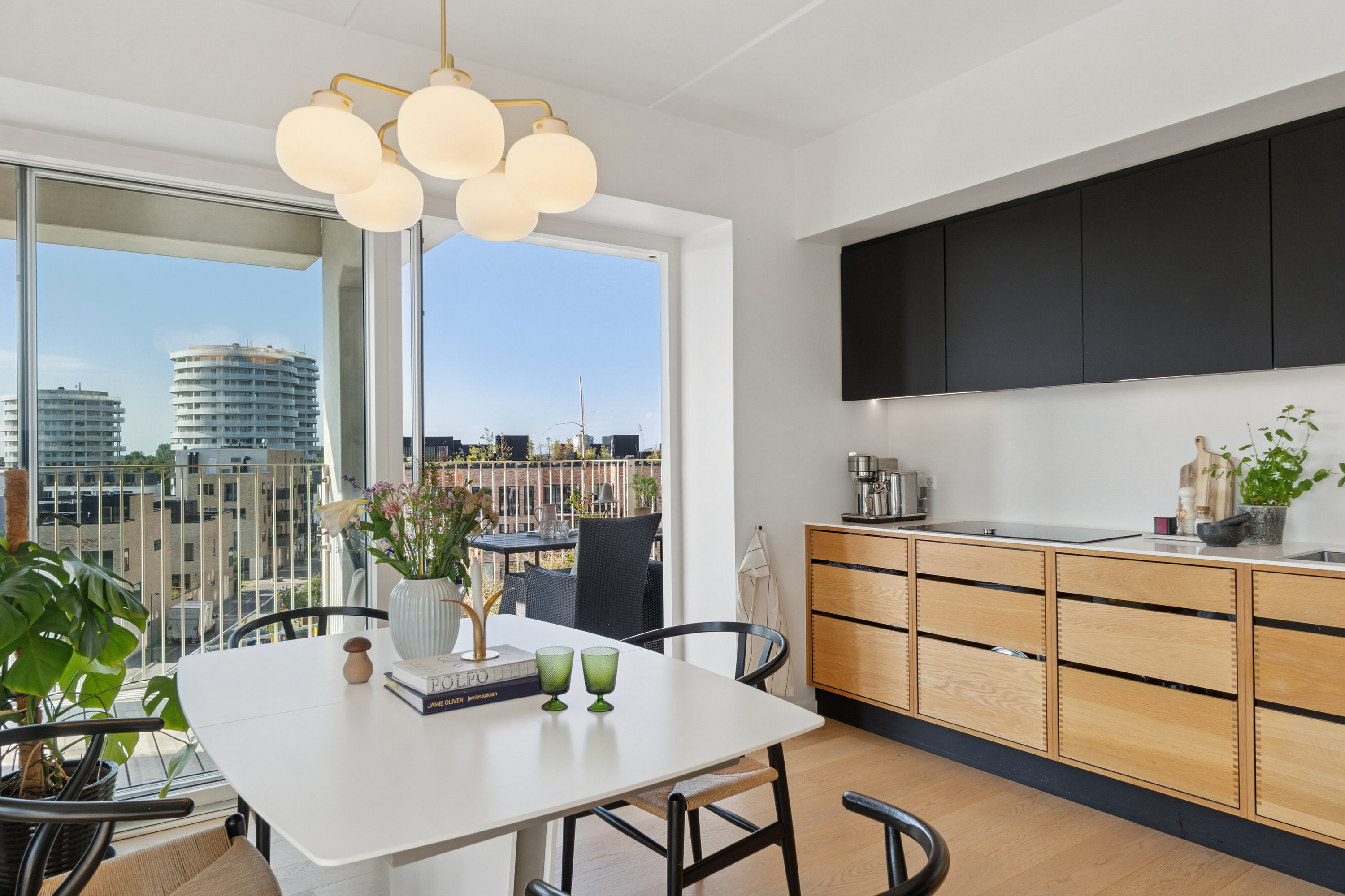 Fremhævet spisestue billede i fuldskærmstilstand. Billede af Islands Brygge 76, 4. 3., 2300 København S