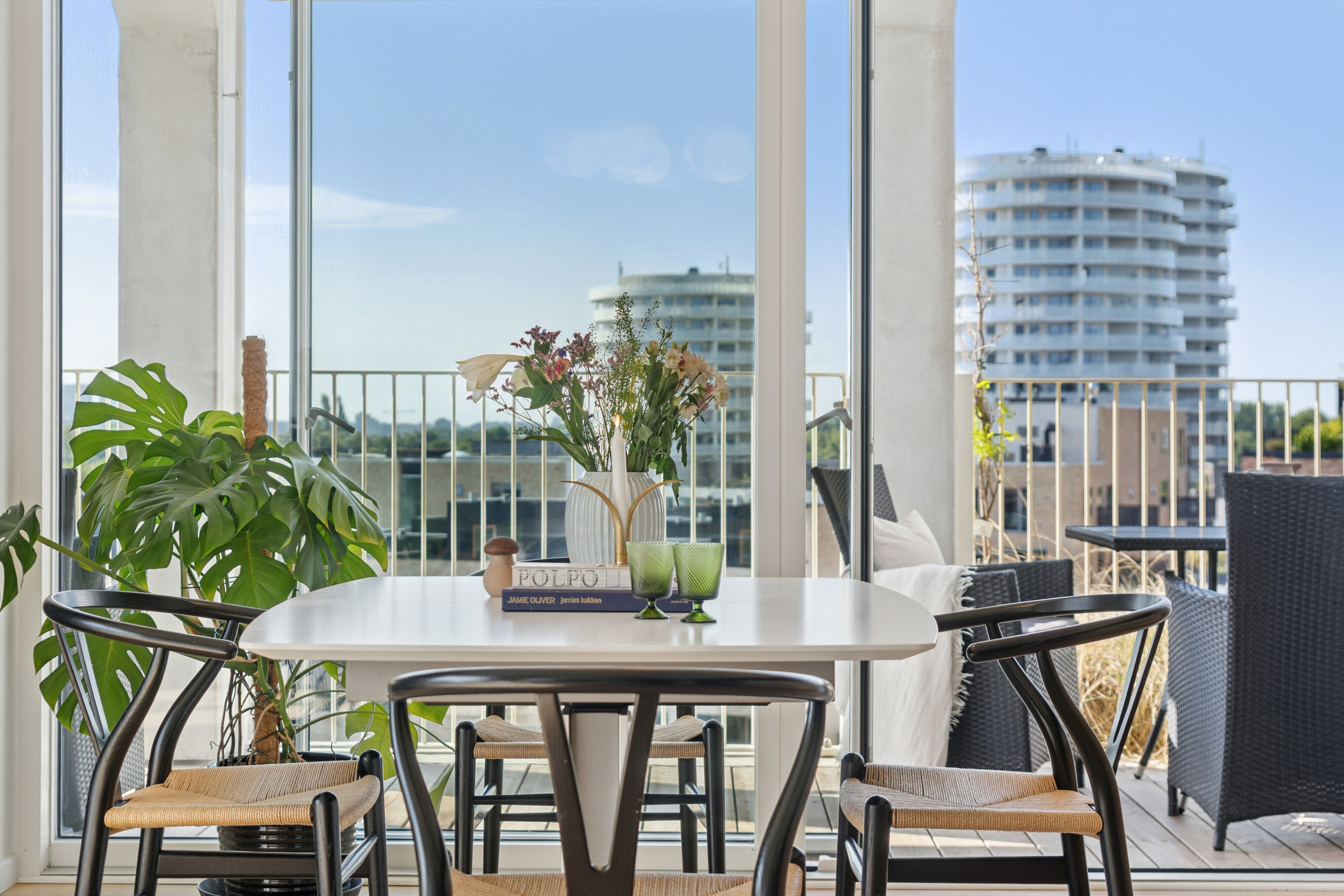 Fremhævet spisestue billede i fuldskærmstilstand. Billede af Islands Brygge 76, 4. 3., 2300 København S