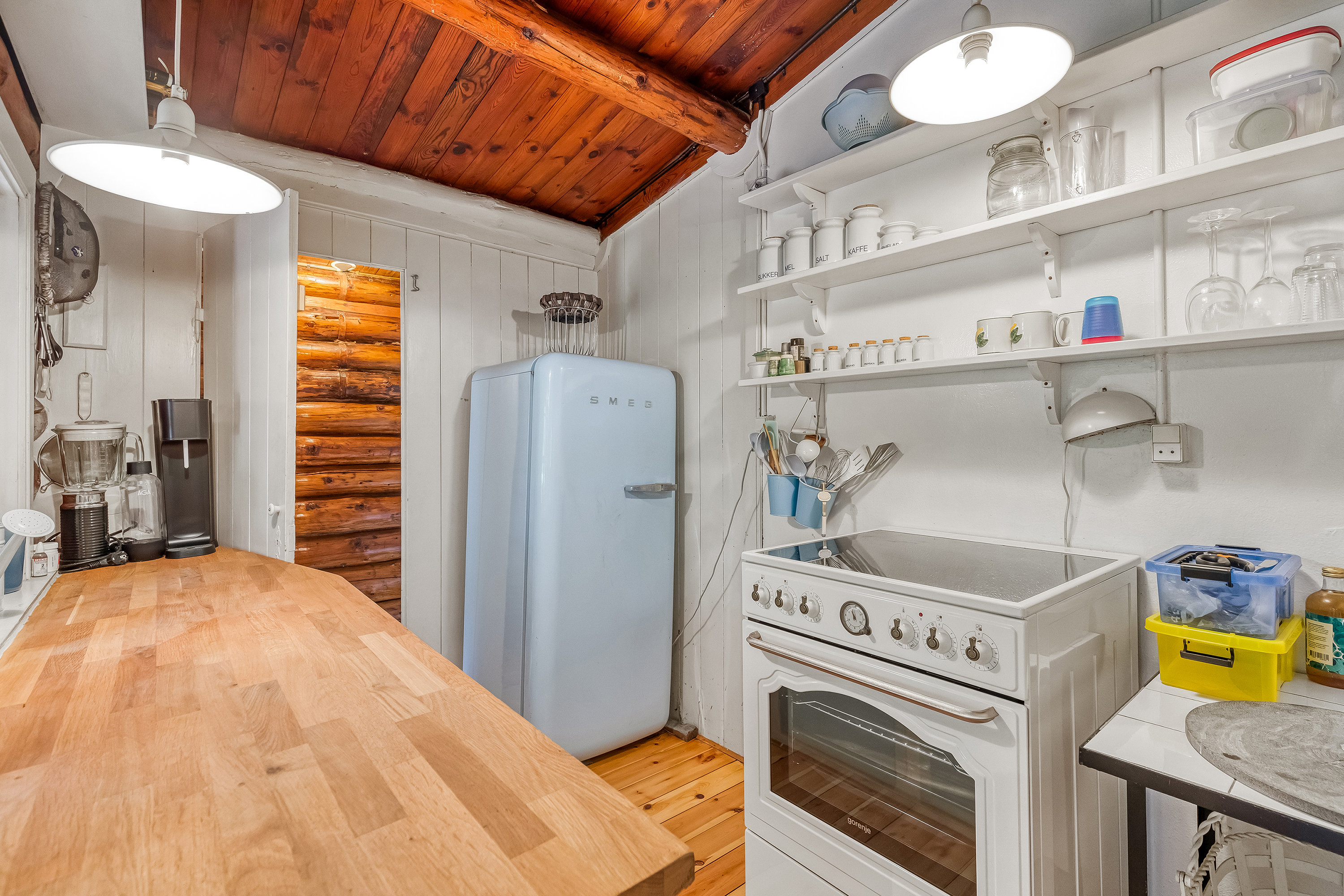 Fremhævet køkken billede i fuldskærmstilstand. Billede af Smidstrup Strandvej 56, Smidstrup, 3250 Gilleleje