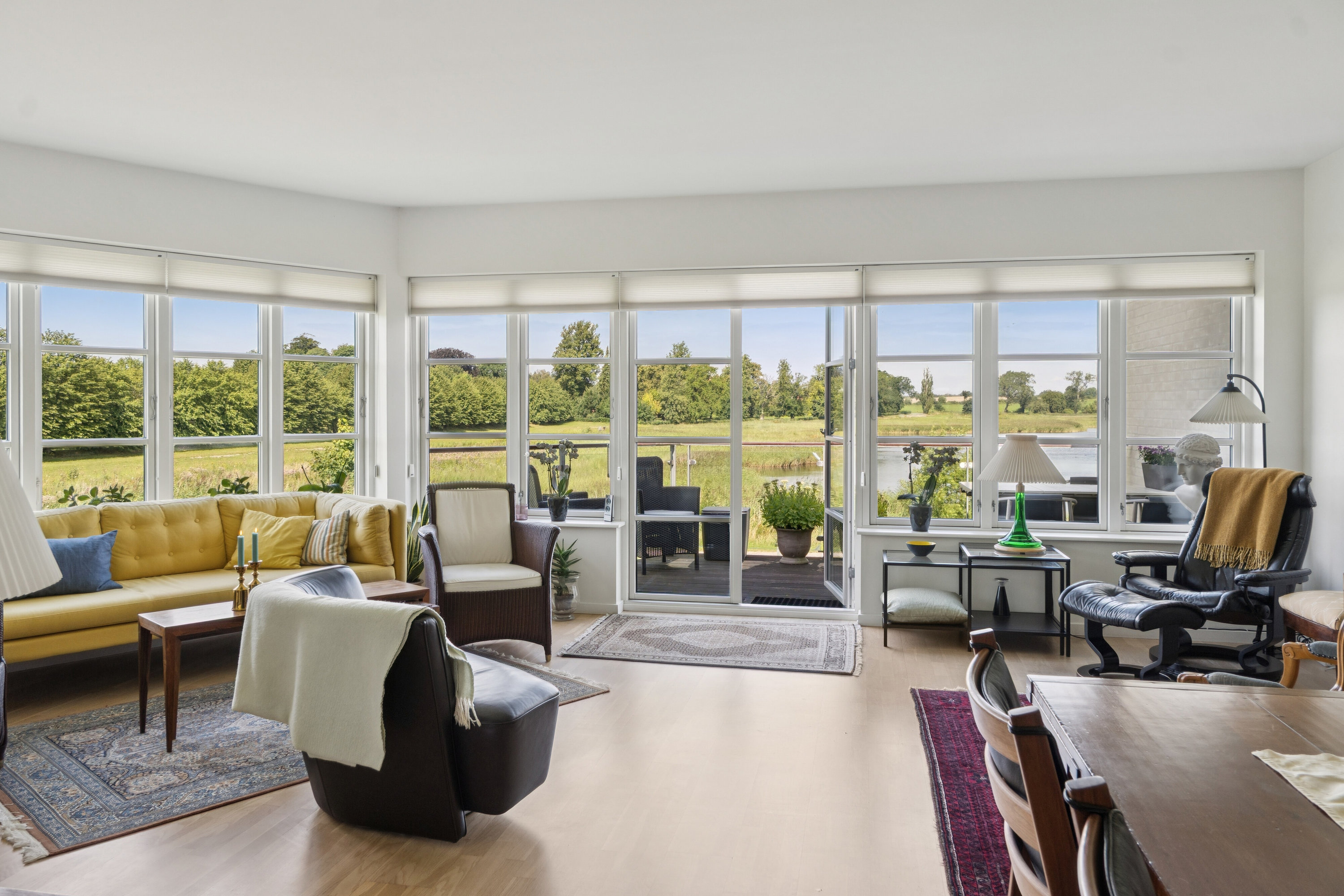 Fremhævet stue billede i fuldskærmstilstand. Billede af Jernbanevej 12A, 1., 4720 Præstø