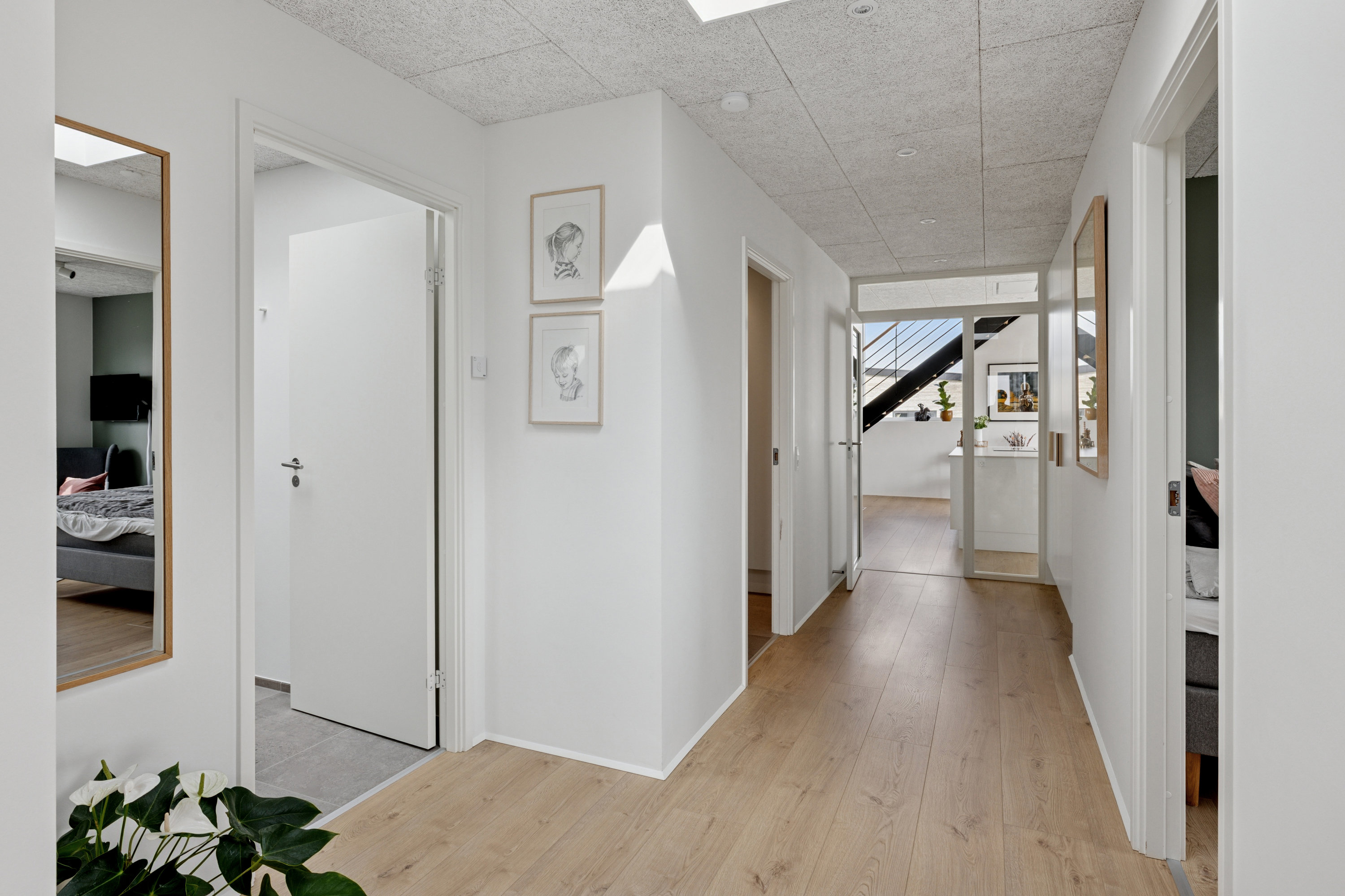 Fremhævet gang billede i fuldskærmstilstand. Billede af Åkanden 28, 8800 Viborg