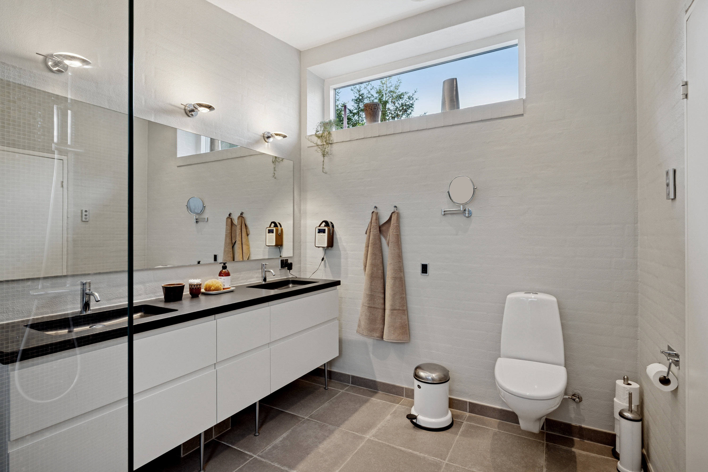 Fremhævet badeværelse billede i fuldskærmstilstand. Billede af Liseborgvej 45, 8800 Viborg