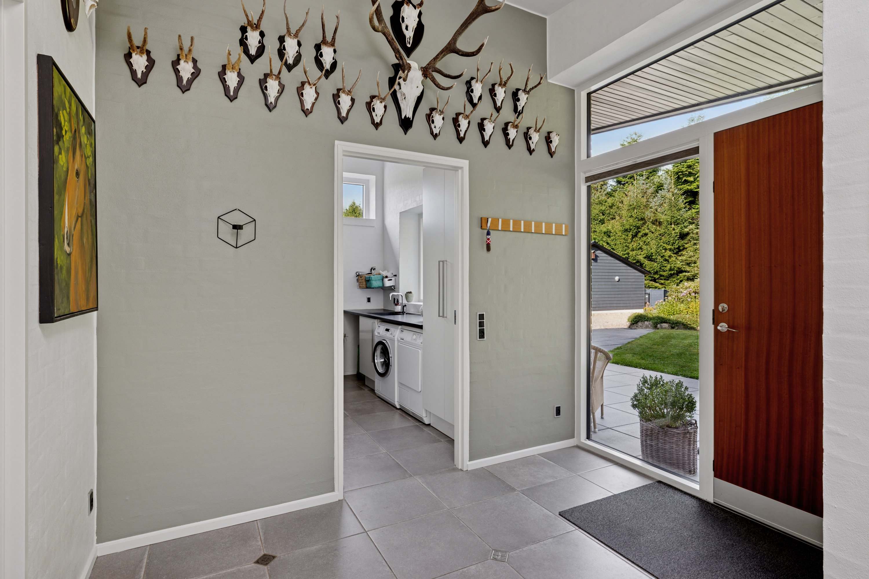 Fremhævet entré billede i fuldskærmstilstand. Billede af Liseborgvej 45, 8800 Viborg