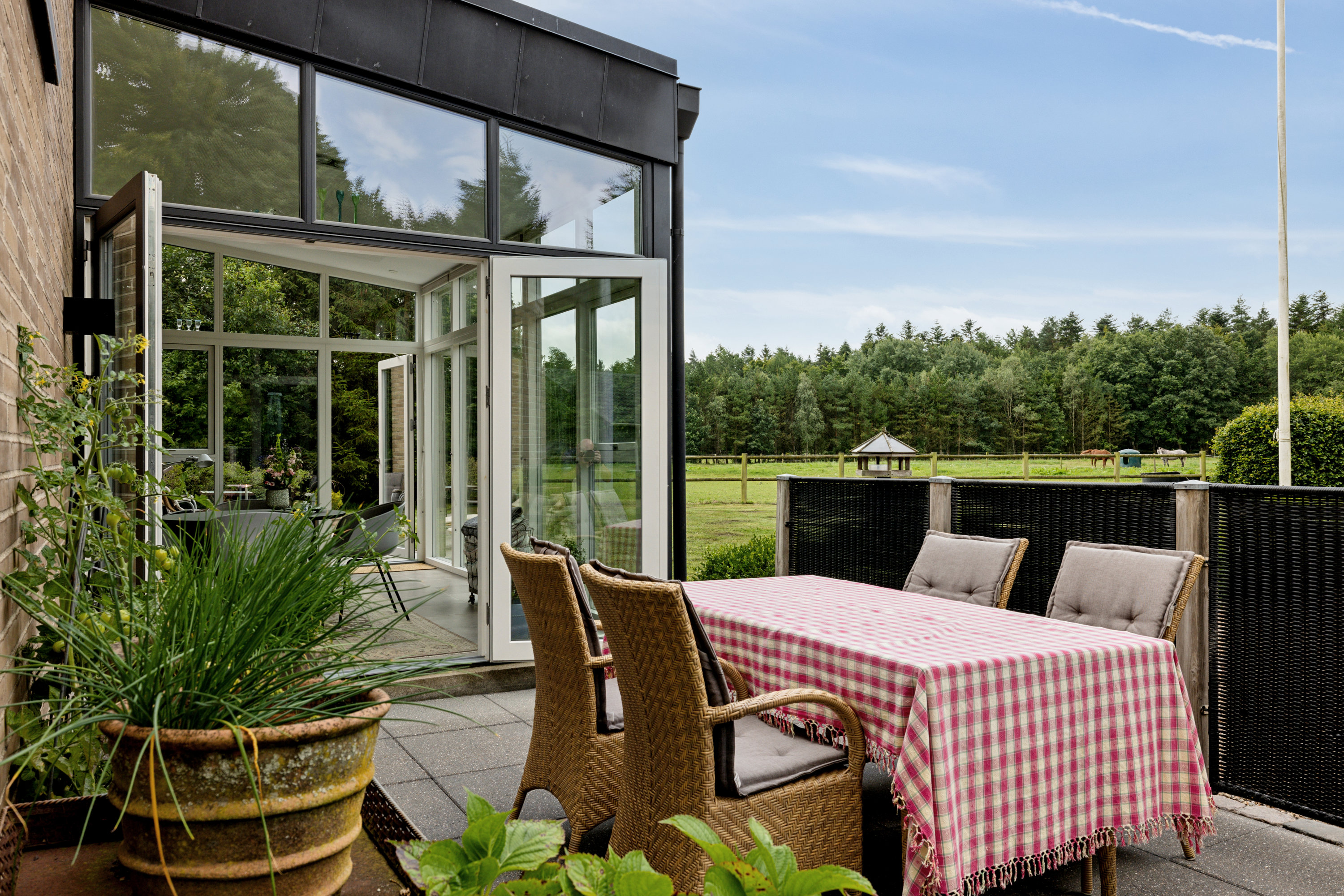 Fremhævet terrasse billede i fuldskærmstilstand. Billede af Liseborgvej 45, 8800 Viborg