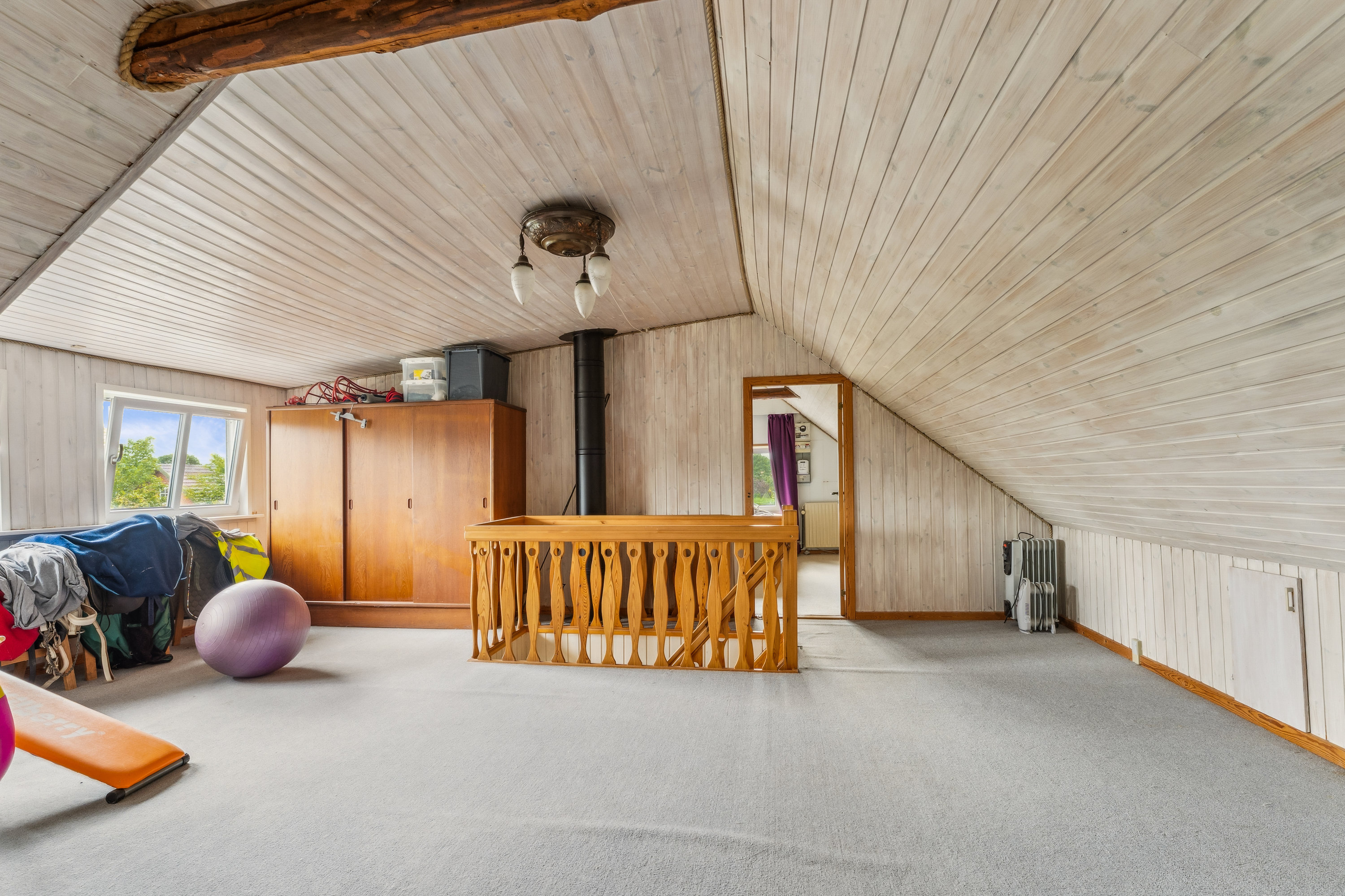 Fremhævet stue billede i fuldskærmstilstand. Billede af Mammen Byvej 65, 8850 Bjerringbro