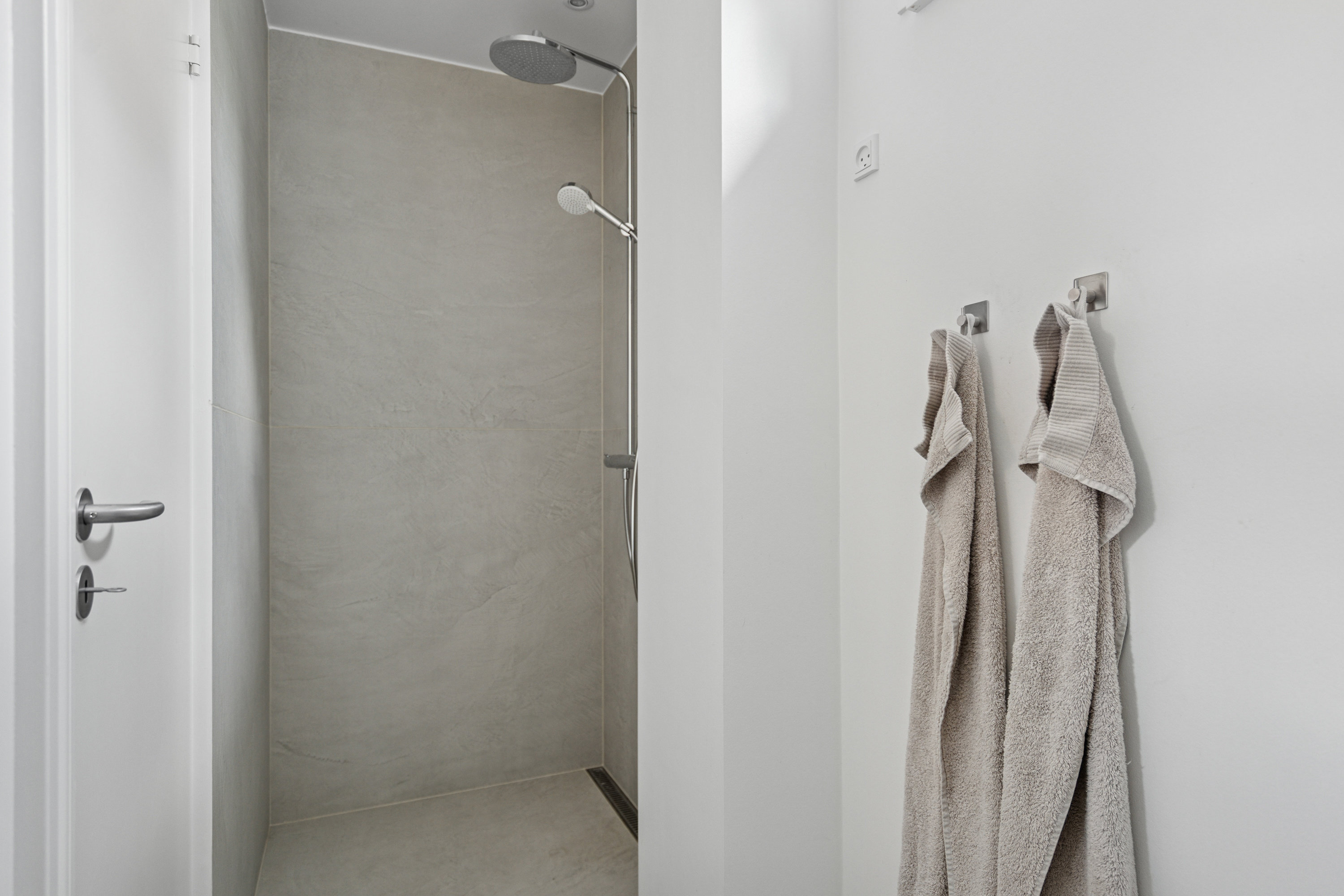 Fremhævet badeværelse billede i fuldskærmstilstand. Billede af Elme Alle 12, st.., 9000 Aalborg