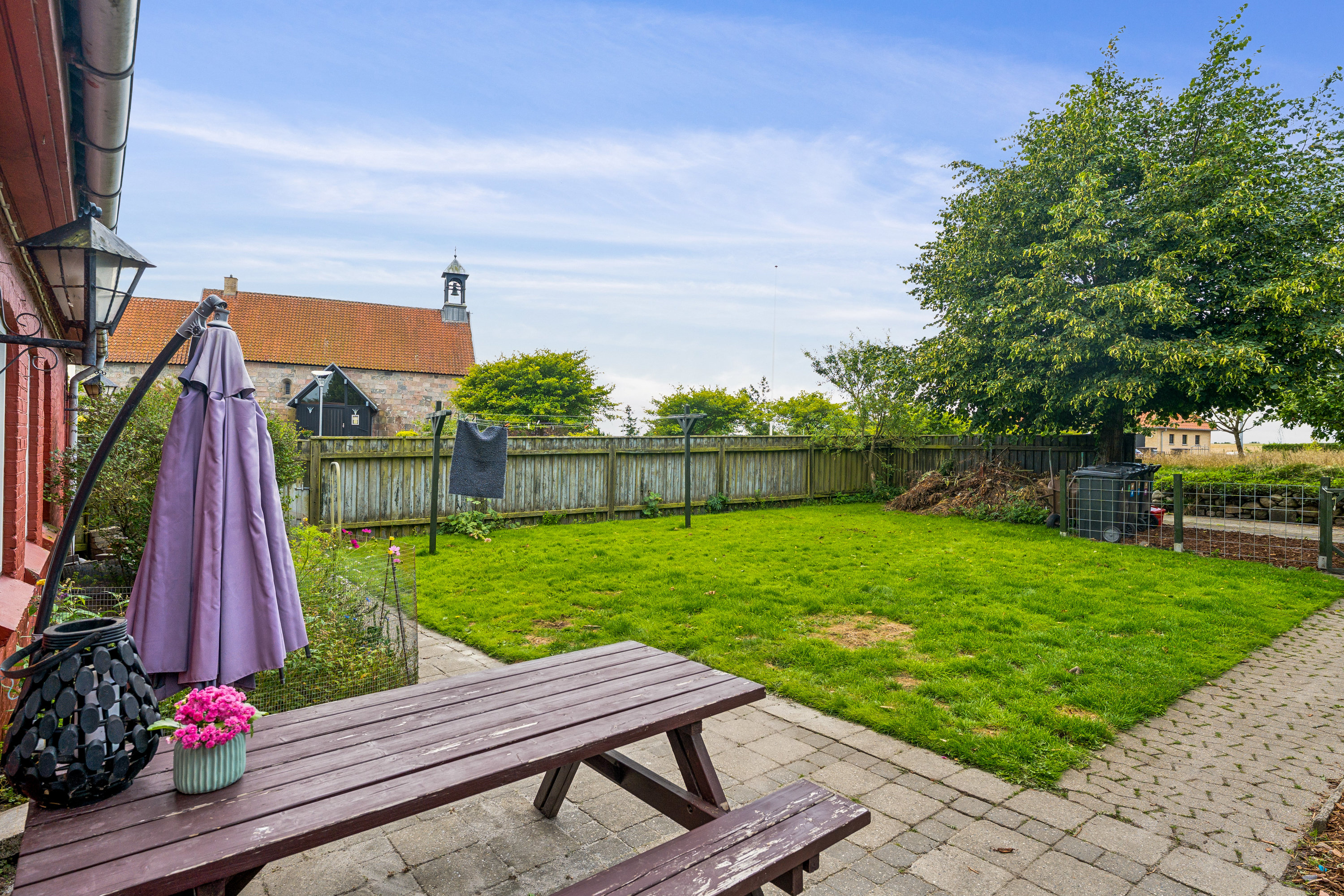 Fremhævet terrasse billede i fuldskærmstilstand. Billede af Mammen Byvej 65, 8850 Bjerringbro