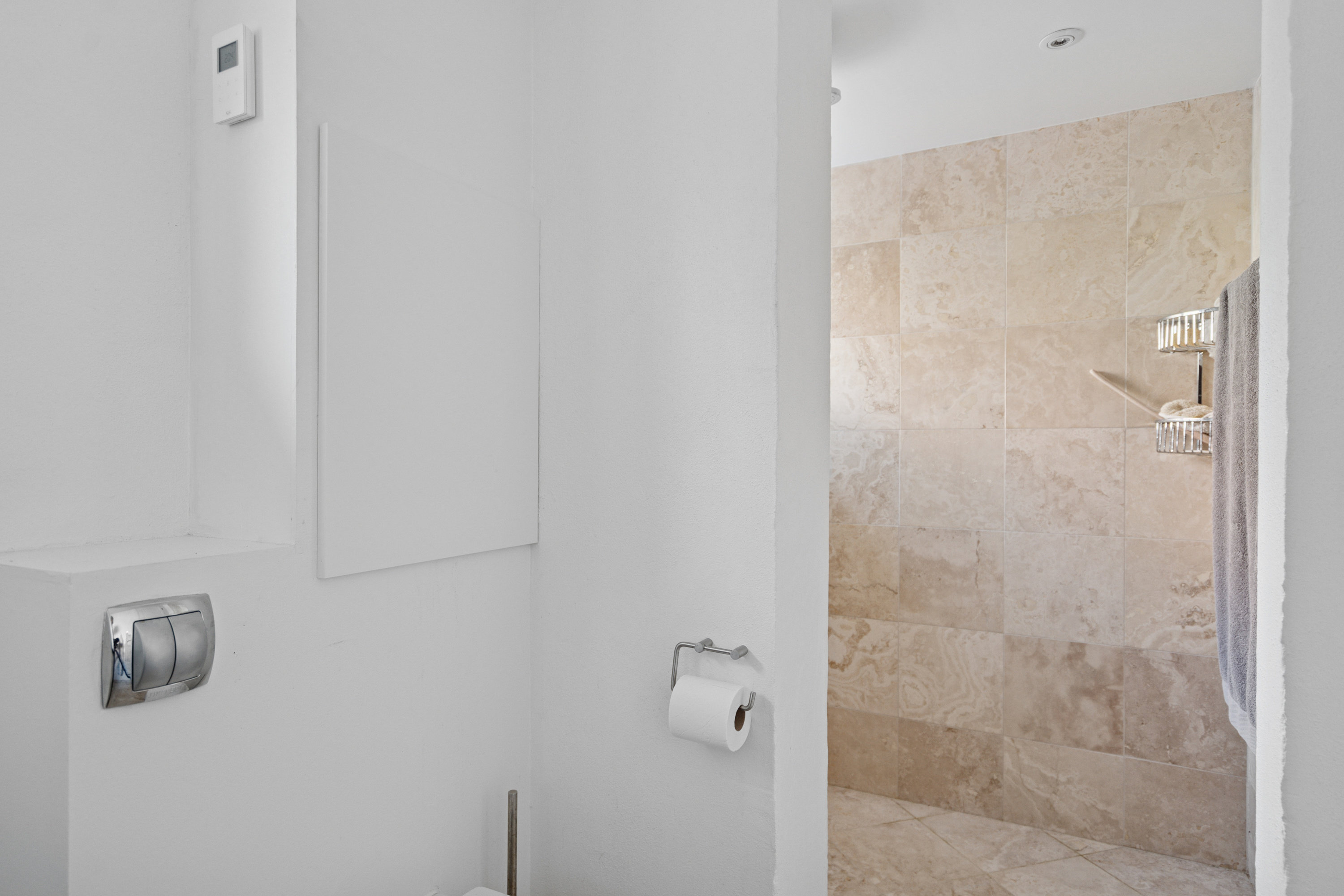 Fremhævet badeværelse billede i fuldskærmstilstand. Billede af Elme Alle 12, st.., 9000 Aalborg