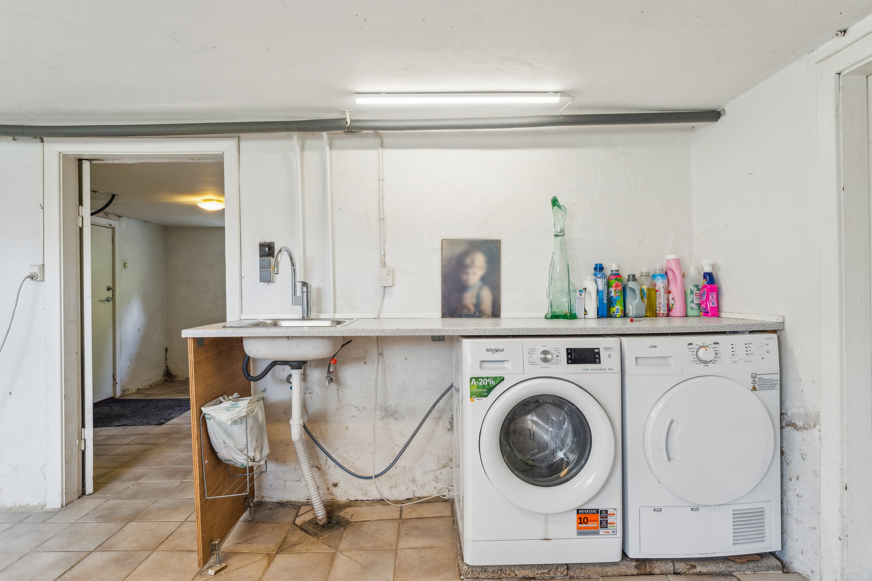 Fremhævet vaskerum billede i fuldskærmstilstand. Billede af Gl. Silkeborgvej 13, Ø Velling, 8920 Randers NV