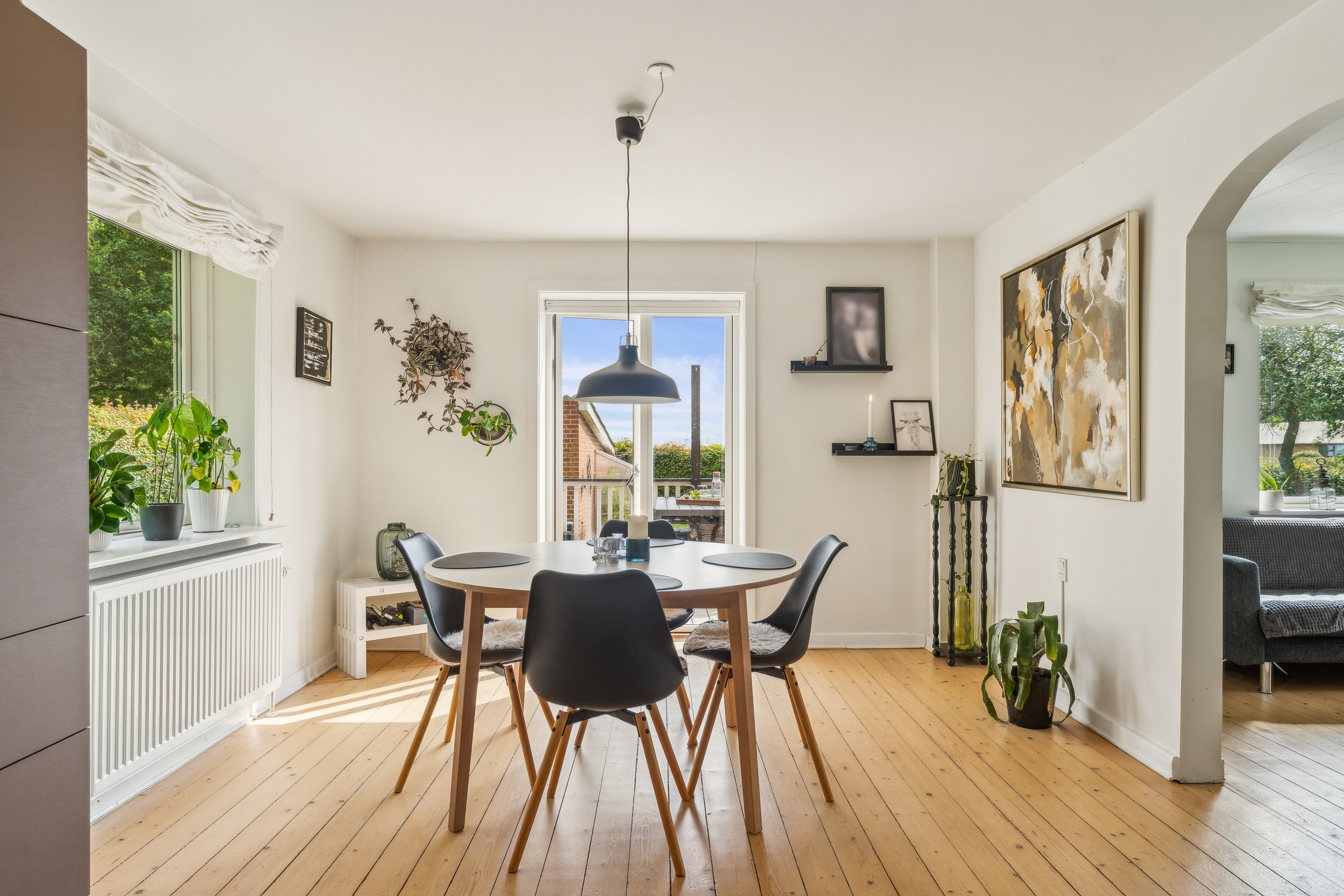 Fremhævet spisestue billede i fuldskærmstilstand. Billede af Gl. Silkeborgvej 13, Ø Velling, 8920 Randers NV