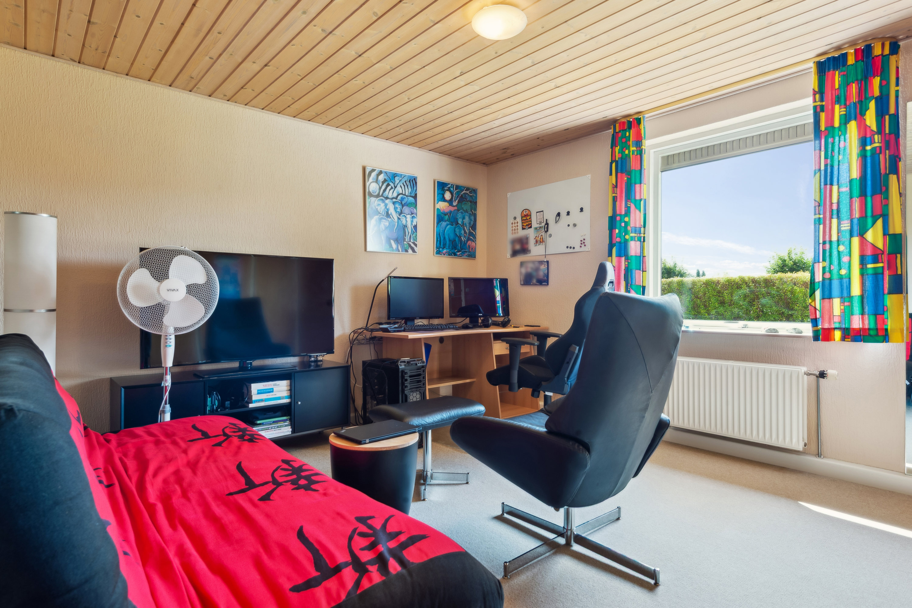 Fremhævet stue billede i fuldskærmstilstand. Billede af Brydeholm 3, 2670 Greve