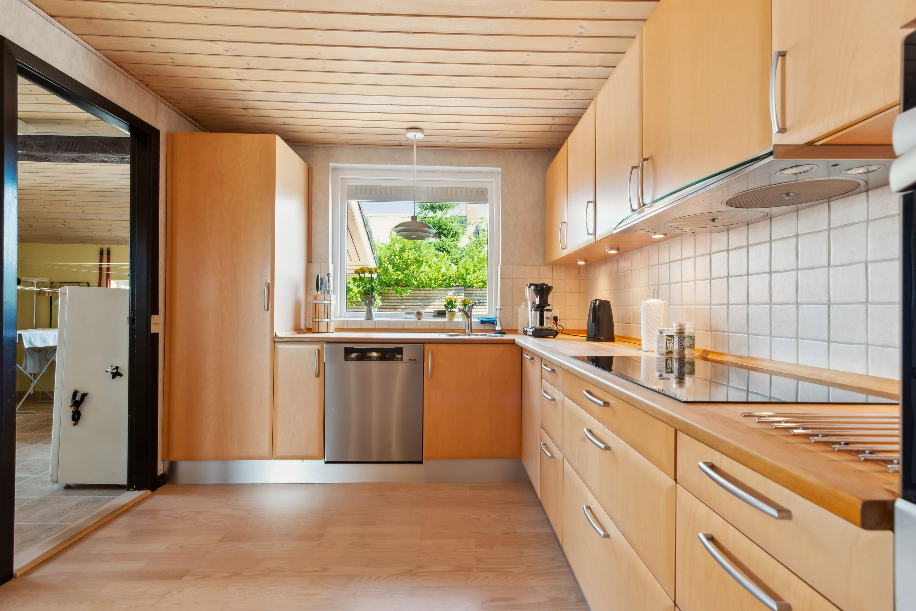 Fremhævet køkken billede i fuldskærmstilstand. Billede af Brydeholm 3, 2670 Greve