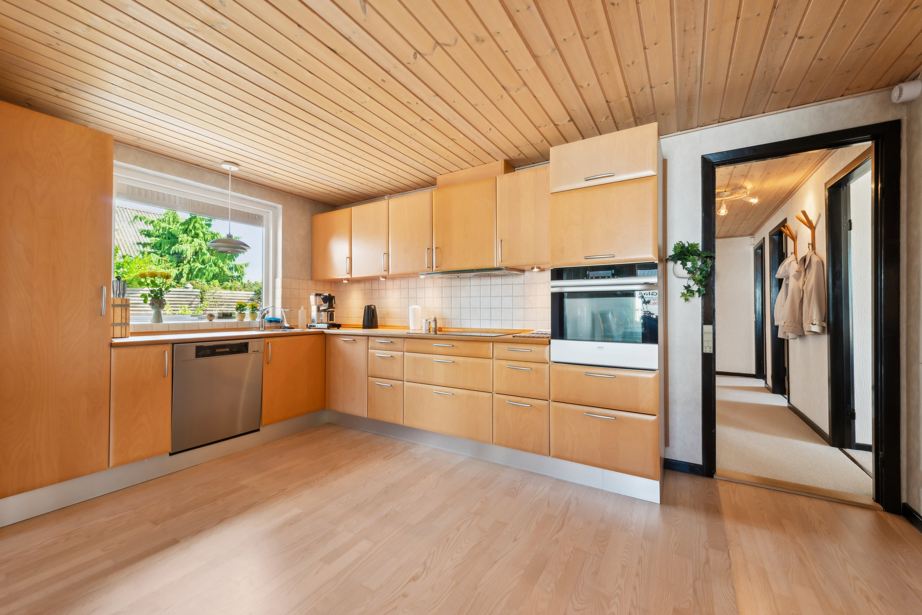 Fremhævet stue billede i fuldskærmstilstand. Billede af Brydeholm 3, 2670 Greve