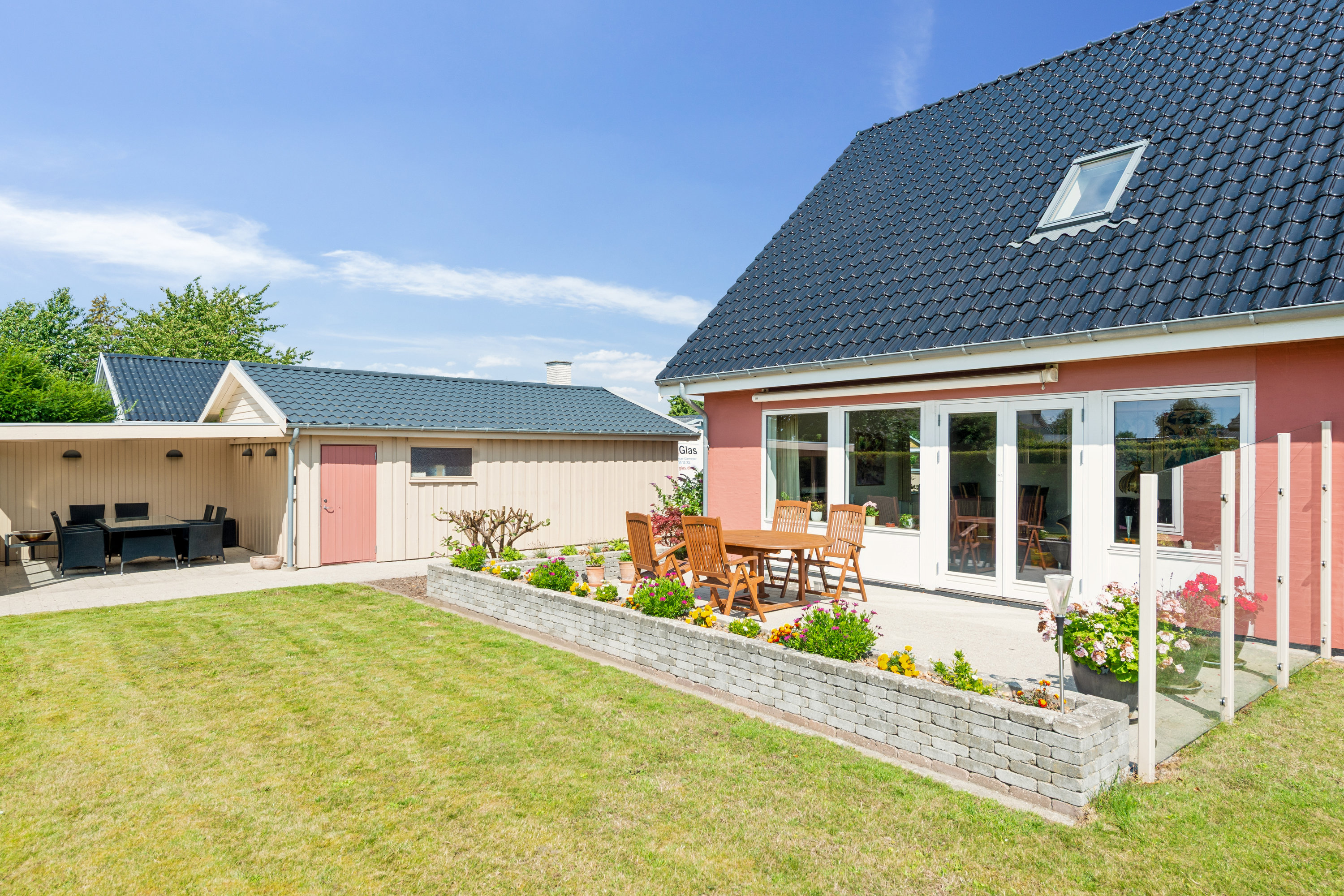 Fremhævet ejendom 1 billede i fuldskærmstilstand. Billede af Brydeholm 3, 2670 Greve