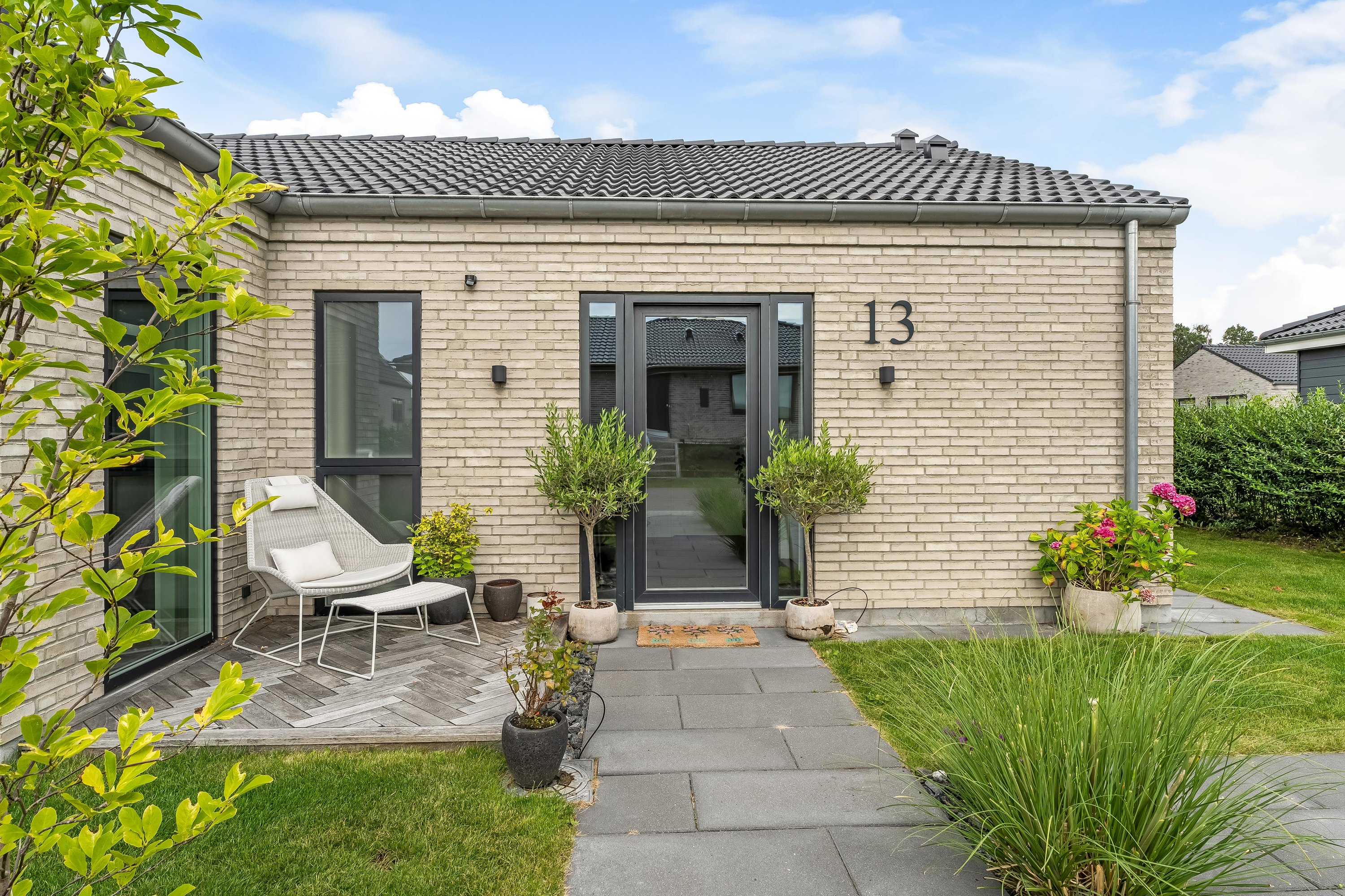 Fremhævet terrasse billede i fuldskærmstilstand. Billede af Sangagervej 13, Alsønderup, 3400 Hillerød