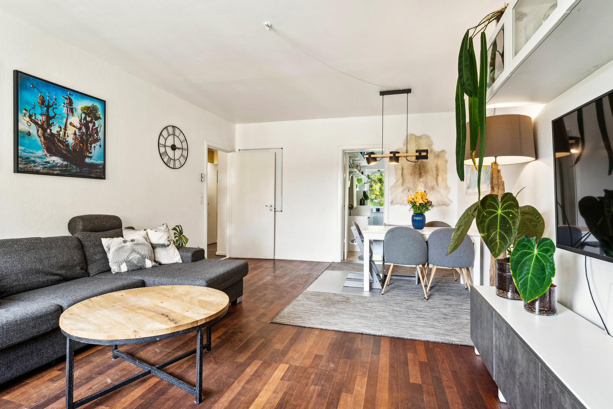 Fremhævet stue billede i fuldskærmstilstand. Billede af Århusvej 22C, 1. tv., 8940 Randers SV