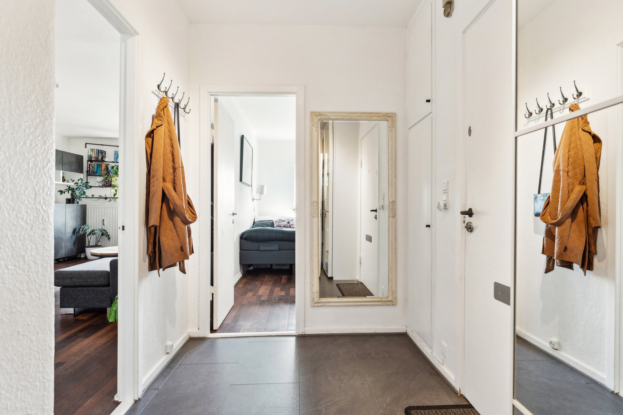 Fremhævet gang billede i fuldskærmstilstand. Billede af Århusvej 22C, 1. tv., 8940 Randers SV