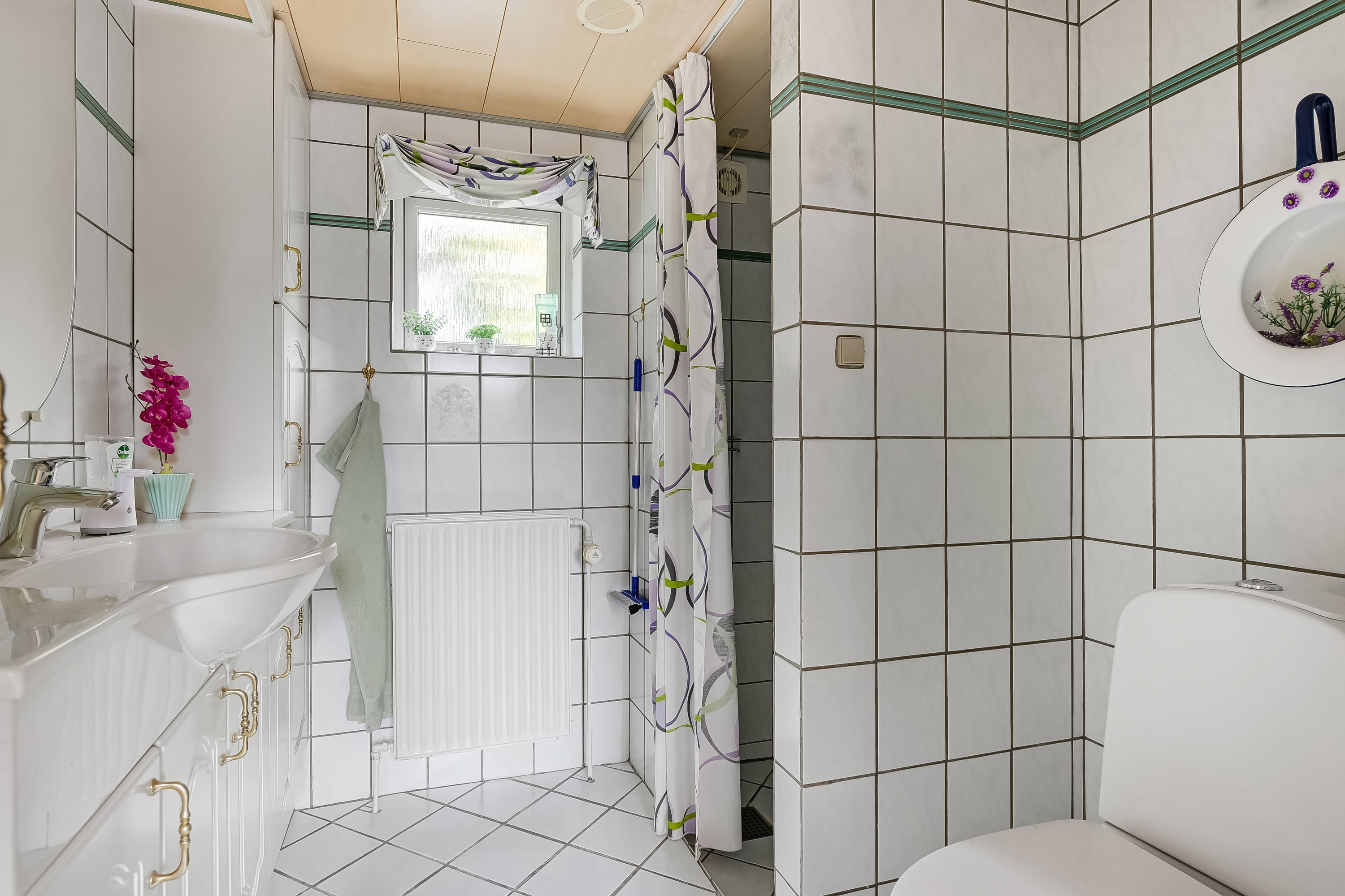 Fremhævet badeværelse billede i fuldskærmstilstand. Billede af Danmarksgade 43, 7600 Struer