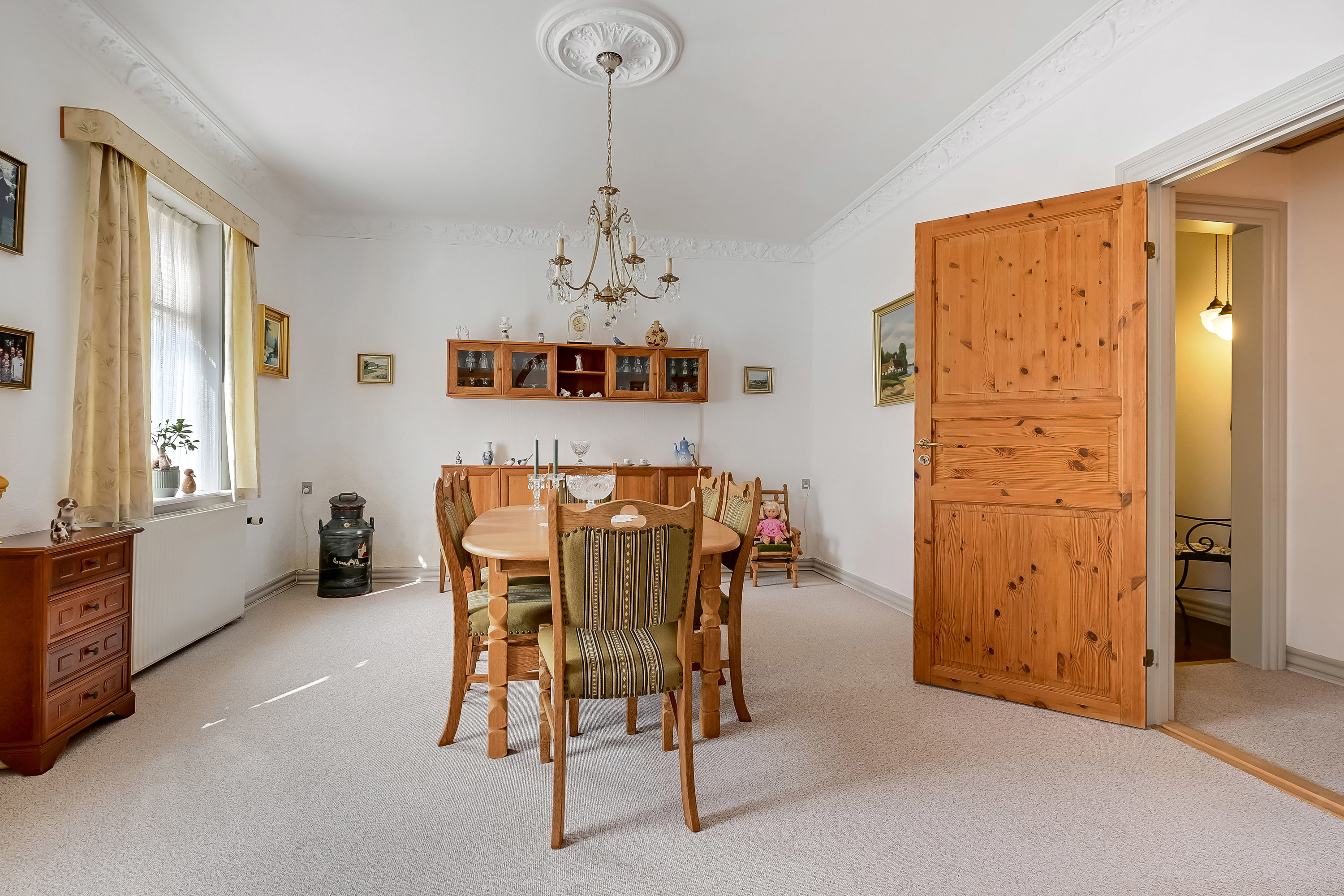 Fremhævet stue billede i fuldskærmstilstand. Billede af Danmarksgade 43, 7600 Struer