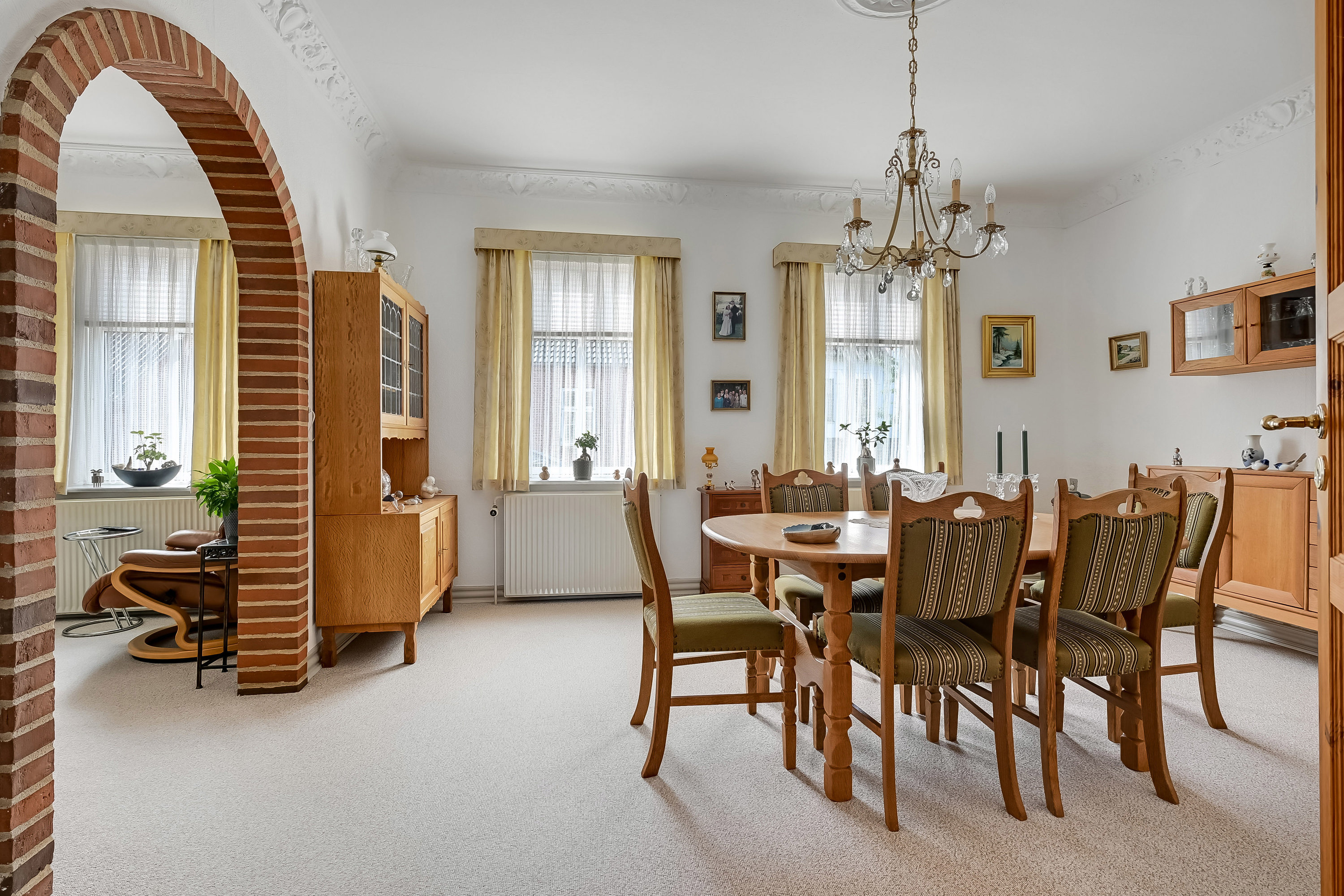 Fremhævet stue billede i fuldskærmstilstand. Billede af Danmarksgade 43, 7600 Struer