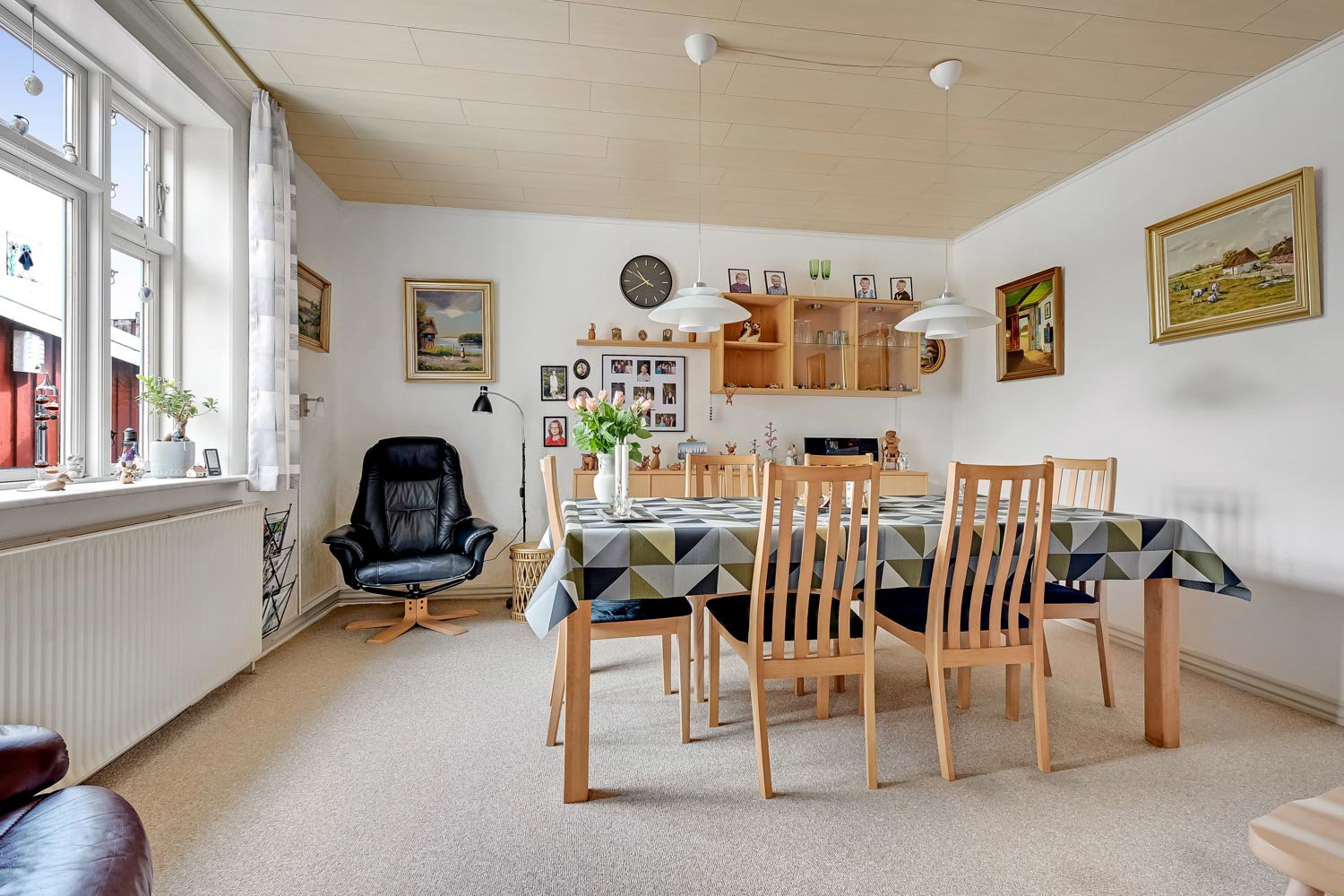 Fremhævet stue billede i fuldskærmstilstand. Billede af Danmarksgade 43, 7600 Struer