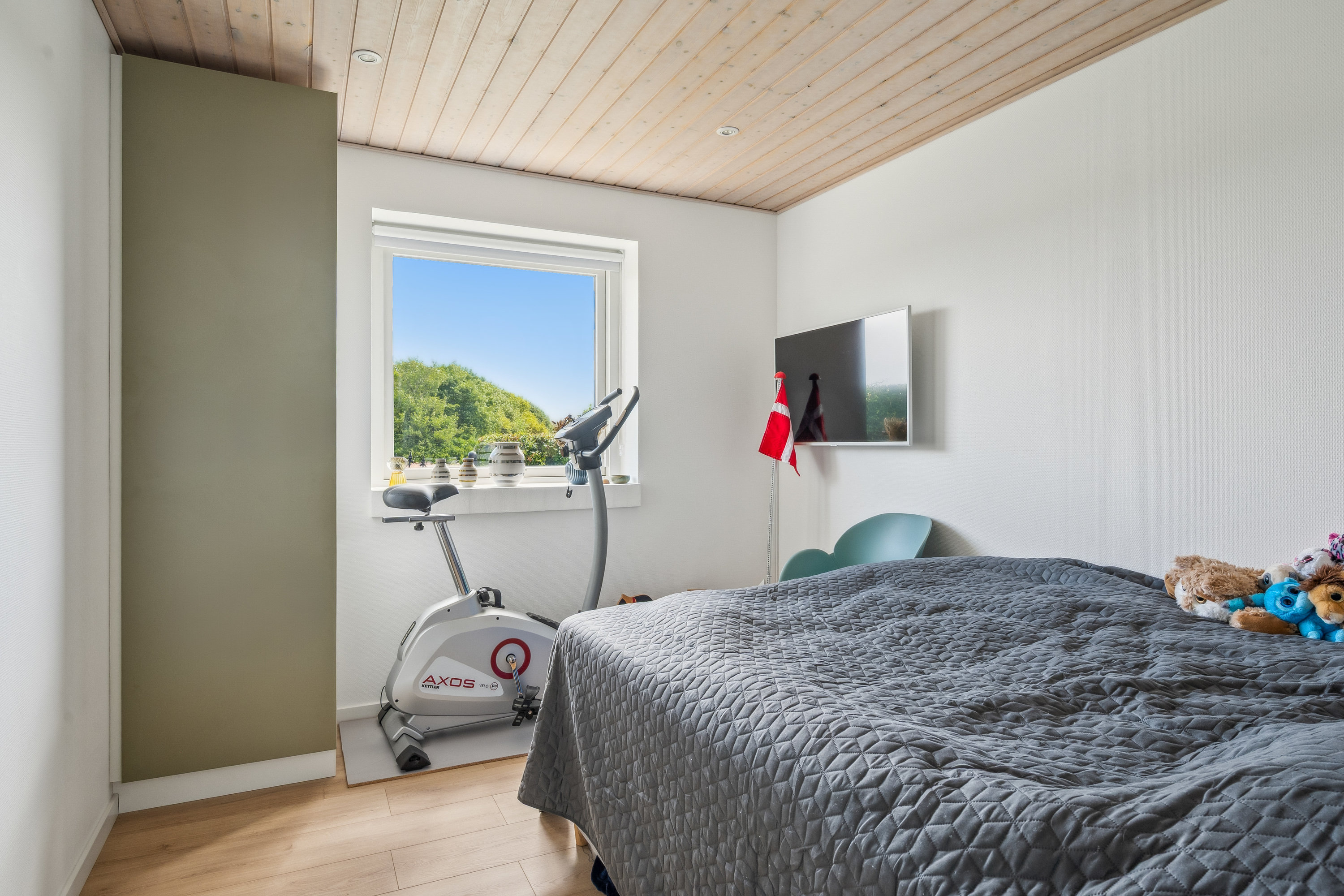 Fremhævet værelse billede i fuldskærmstilstand. Billede af Egå Møllevej 160, 8250 Egå