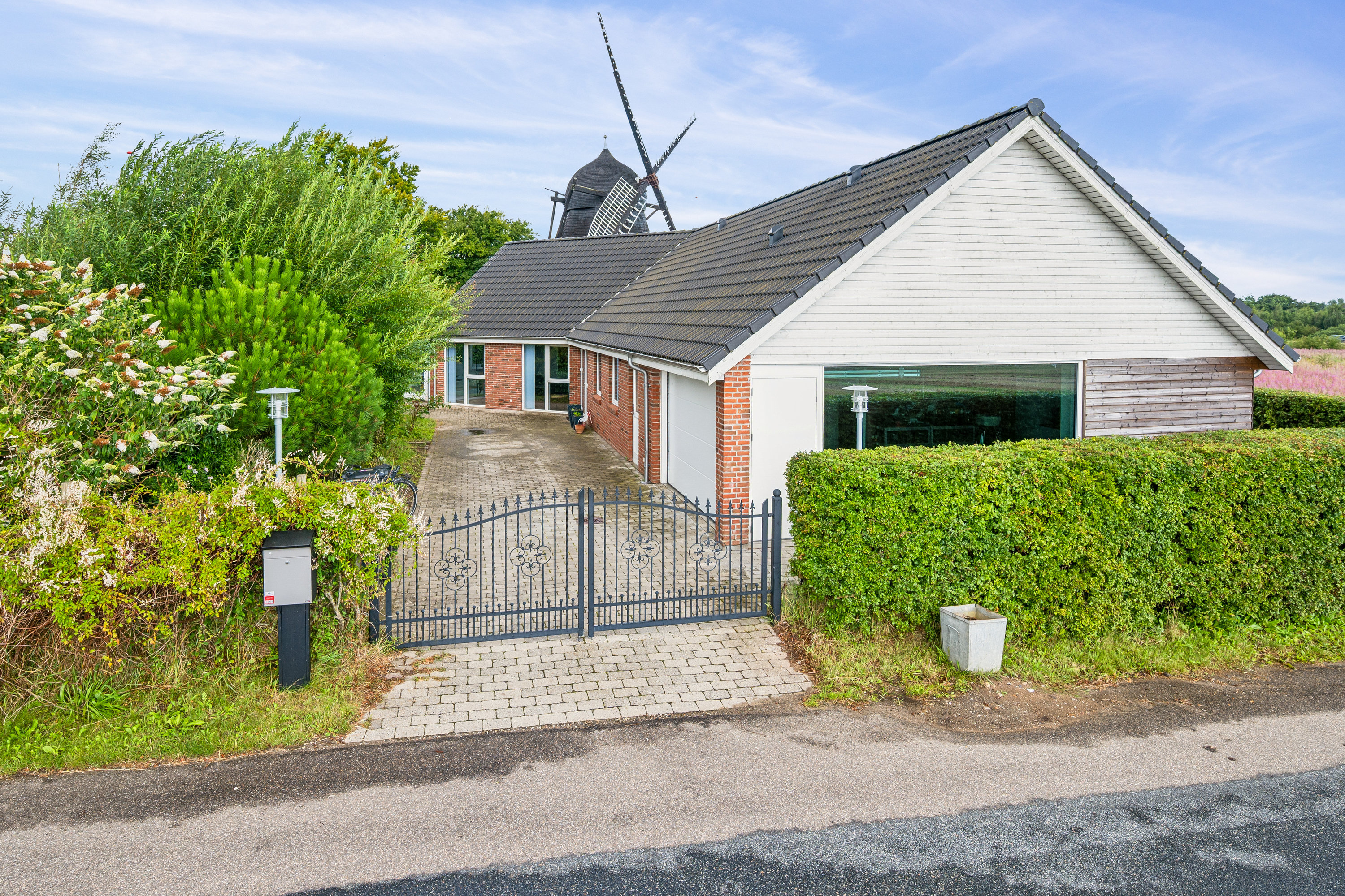 Miniaturebillede 1: ejendom 1. Billede af Egå Møllevej 160, 8250 Egå