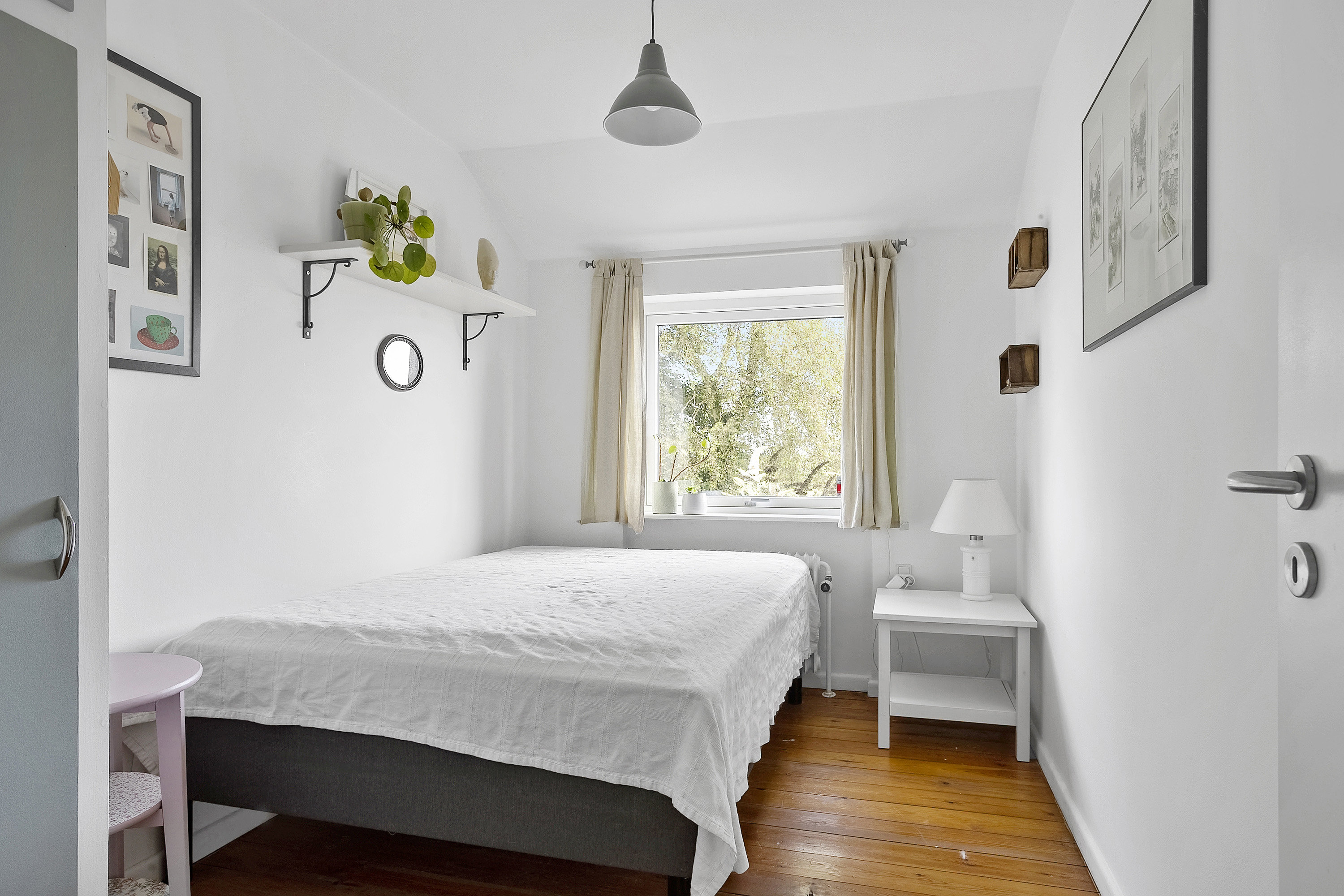 Fremhævet soveværelse billede i fuldskærmstilstand. Billede af Hestehaven 32, Marstrup, 6100 Haderslev