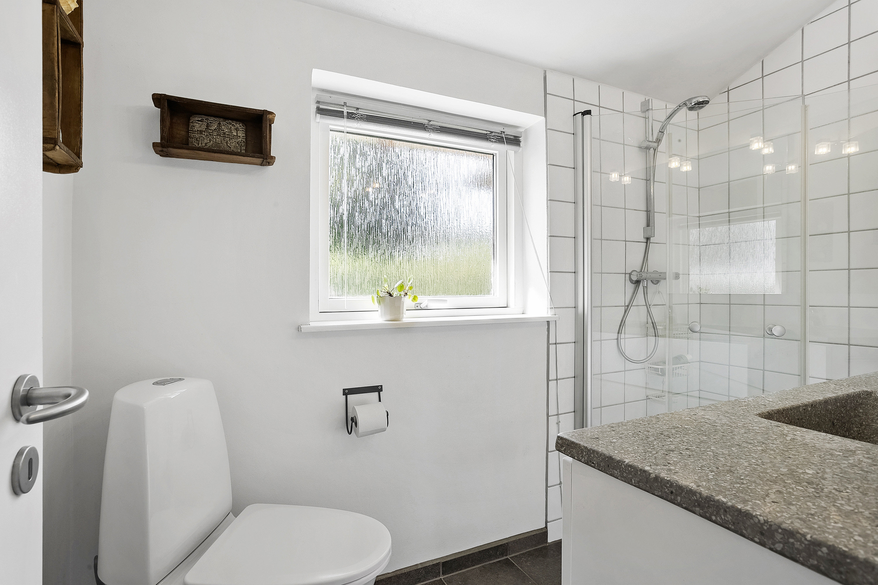 Fremhævet badeværelse billede i fuldskærmstilstand. Billede af Hestehaven 32, Marstrup, 6100 Haderslev