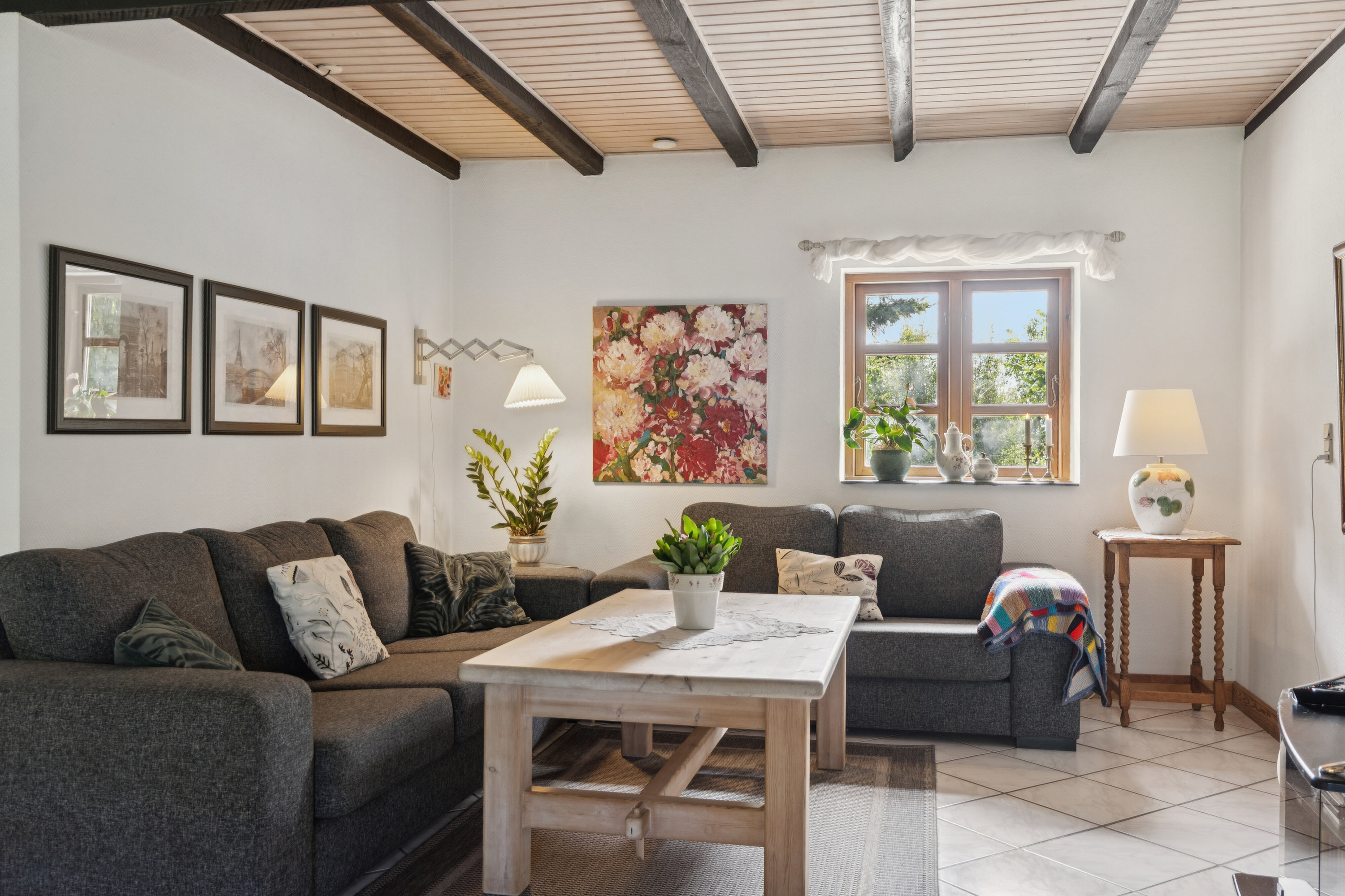 Fremhævet stue billede i fuldskærmstilstand. Billede af Vesterskovvej 11, Bårse, 4750 Lundby