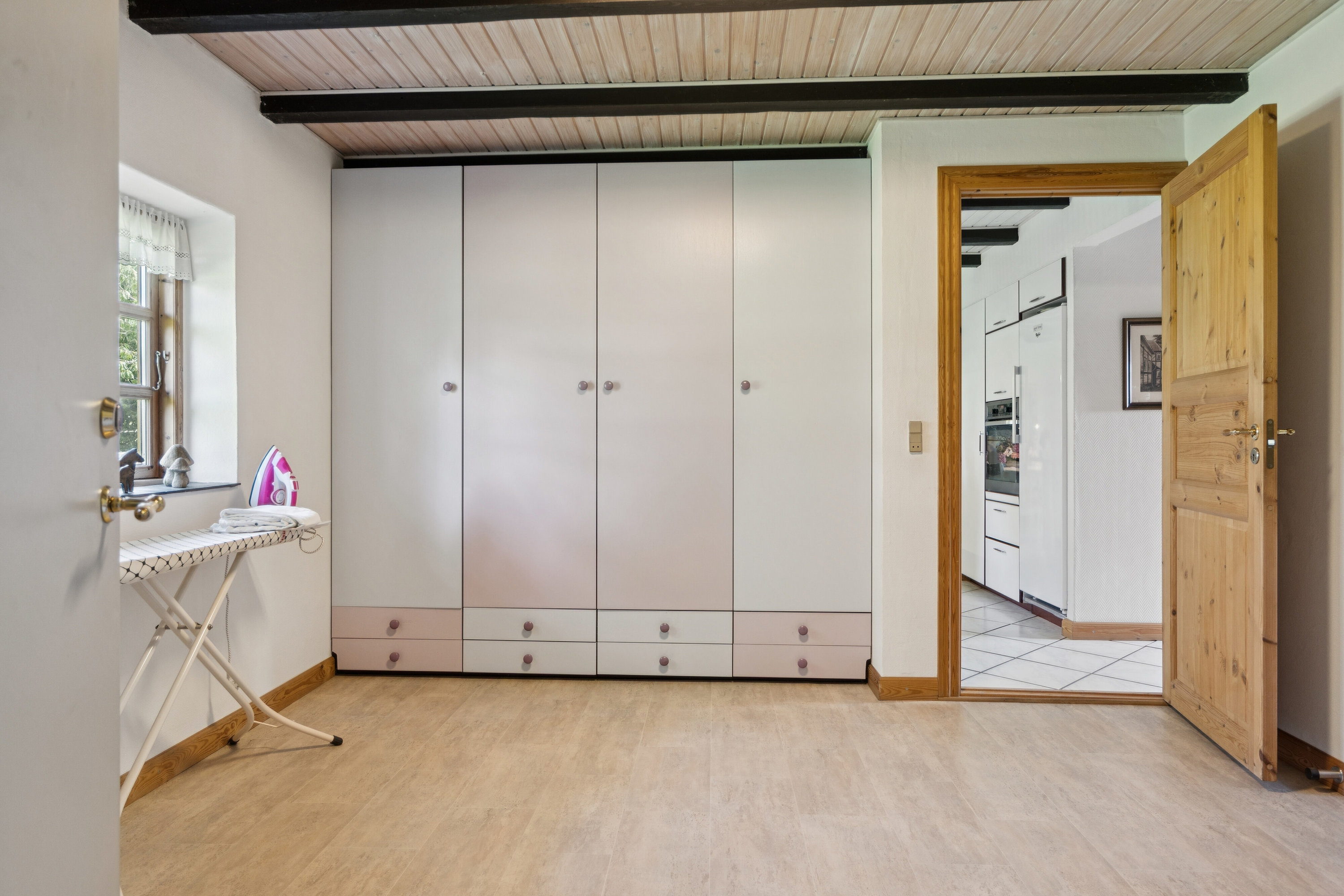 Fremhævet soveværelse billede i fuldskærmstilstand. Billede af Vesterskovvej 11, Bårse, 4750 Lundby