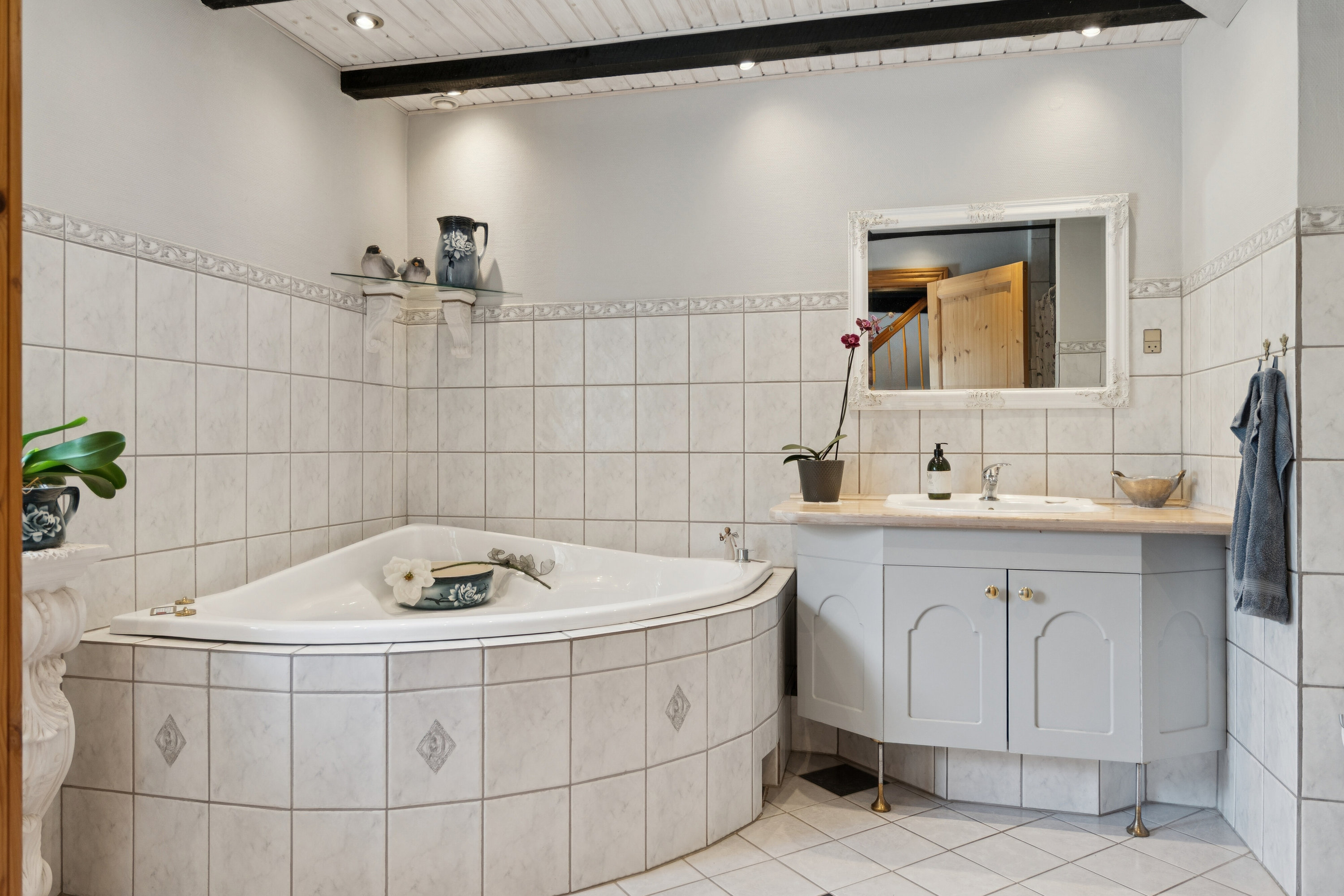 Fremhævet badeværelse billede i fuldskærmstilstand. Billede af Vesterskovvej 11, Bårse, 4750 Lundby