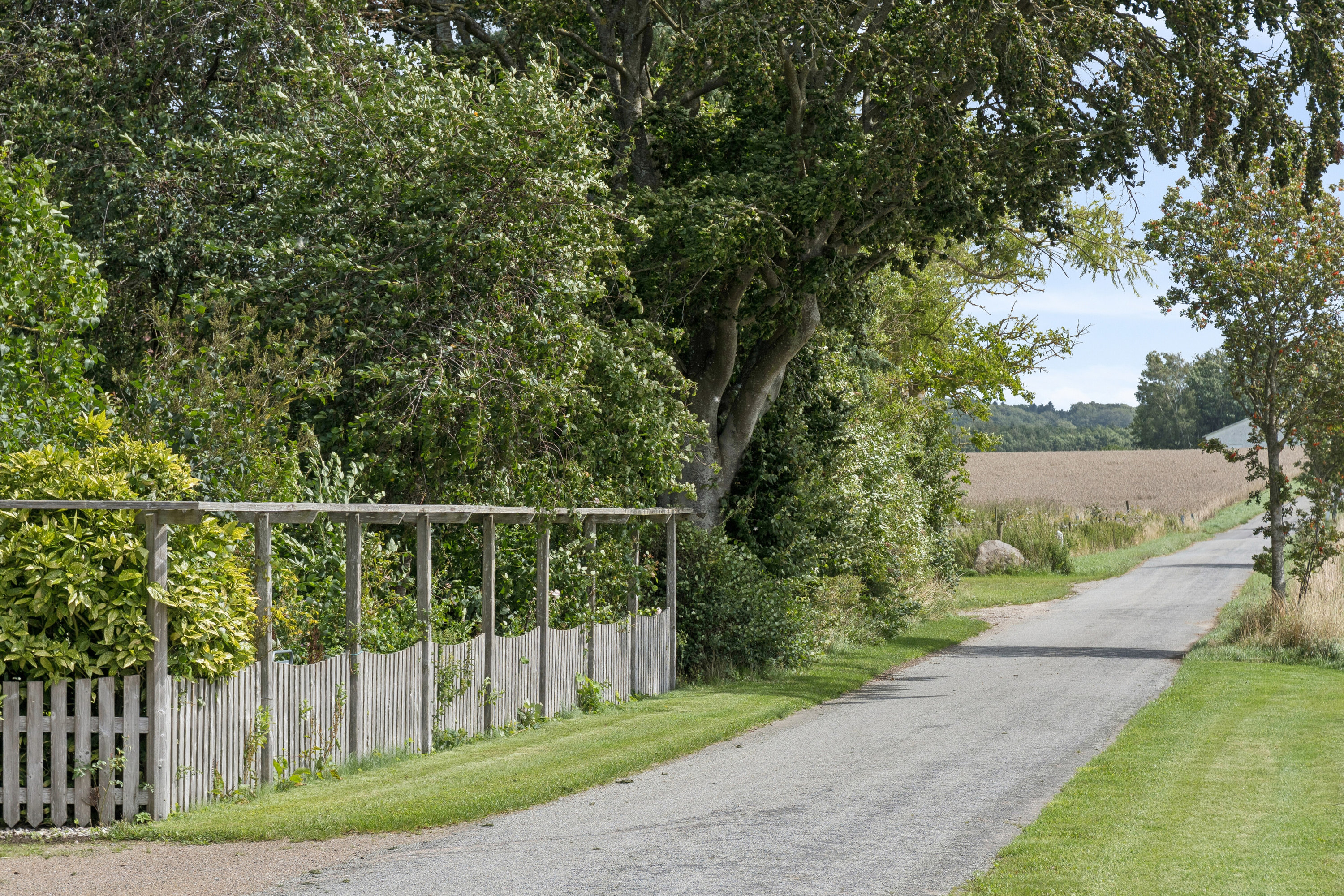 Fremhævet set fra vejen billede i fuldskærmstilstand. Billede af Vesterskovvej 11, Bårse, 4750 Lundby