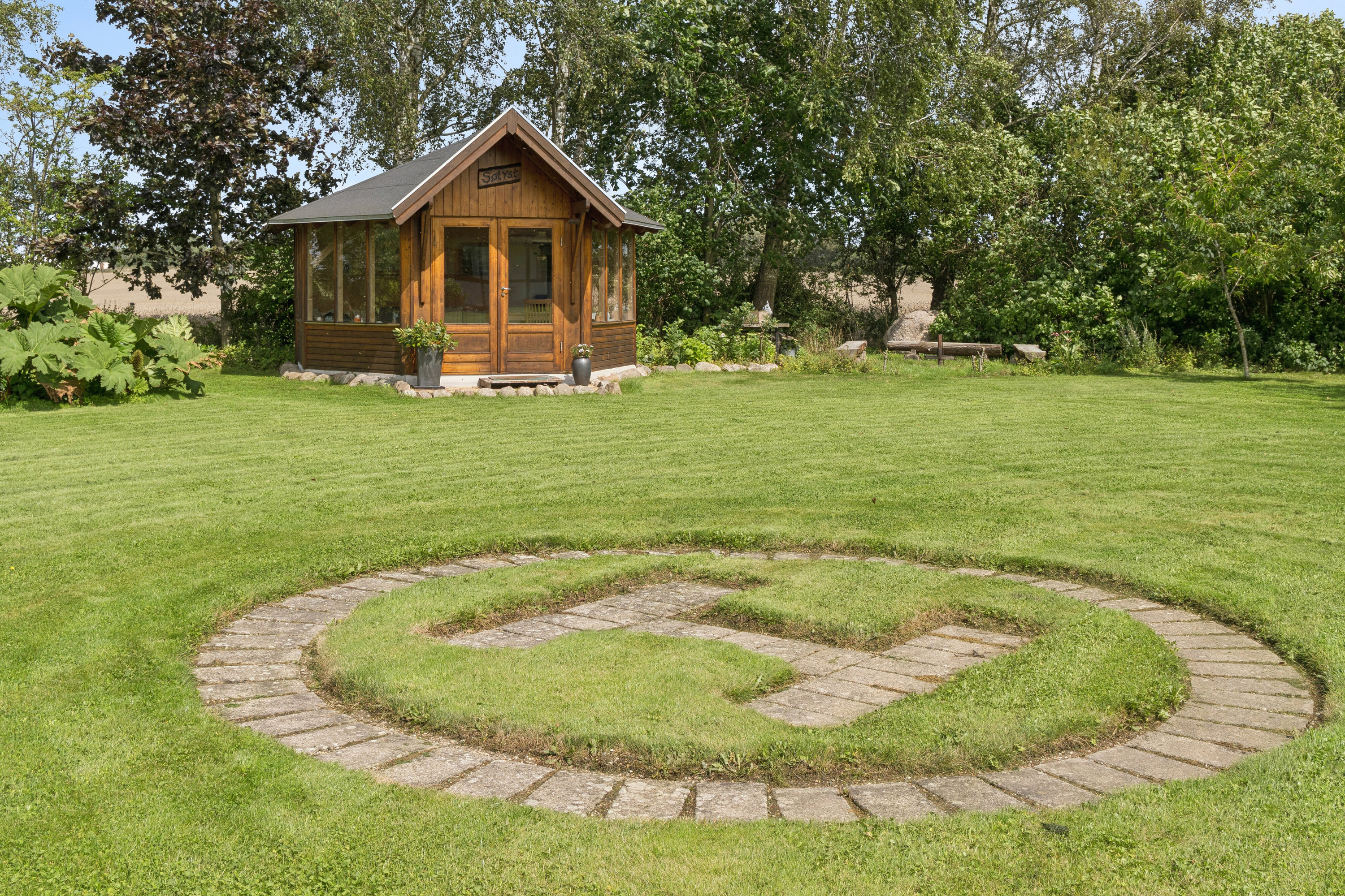 Fremhævet udendørs billede i fuldskærmstilstand. Billede af Vesterskovvej 11, Bårse, 4750 Lundby