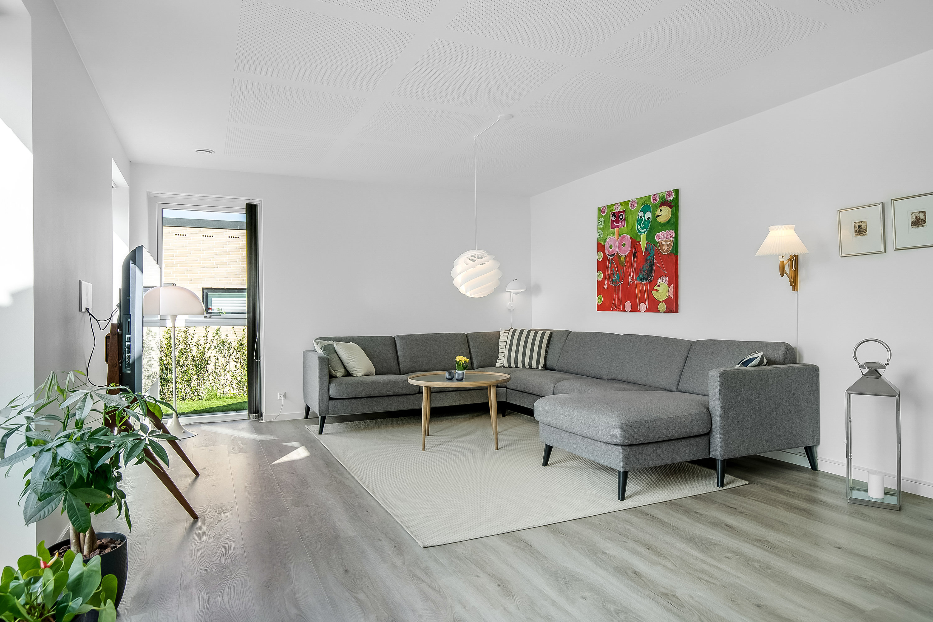 Fremhævet stue billede i fuldskærmstilstand. Billede af Hørvænget 13, Vonsild, 6000 Kolding