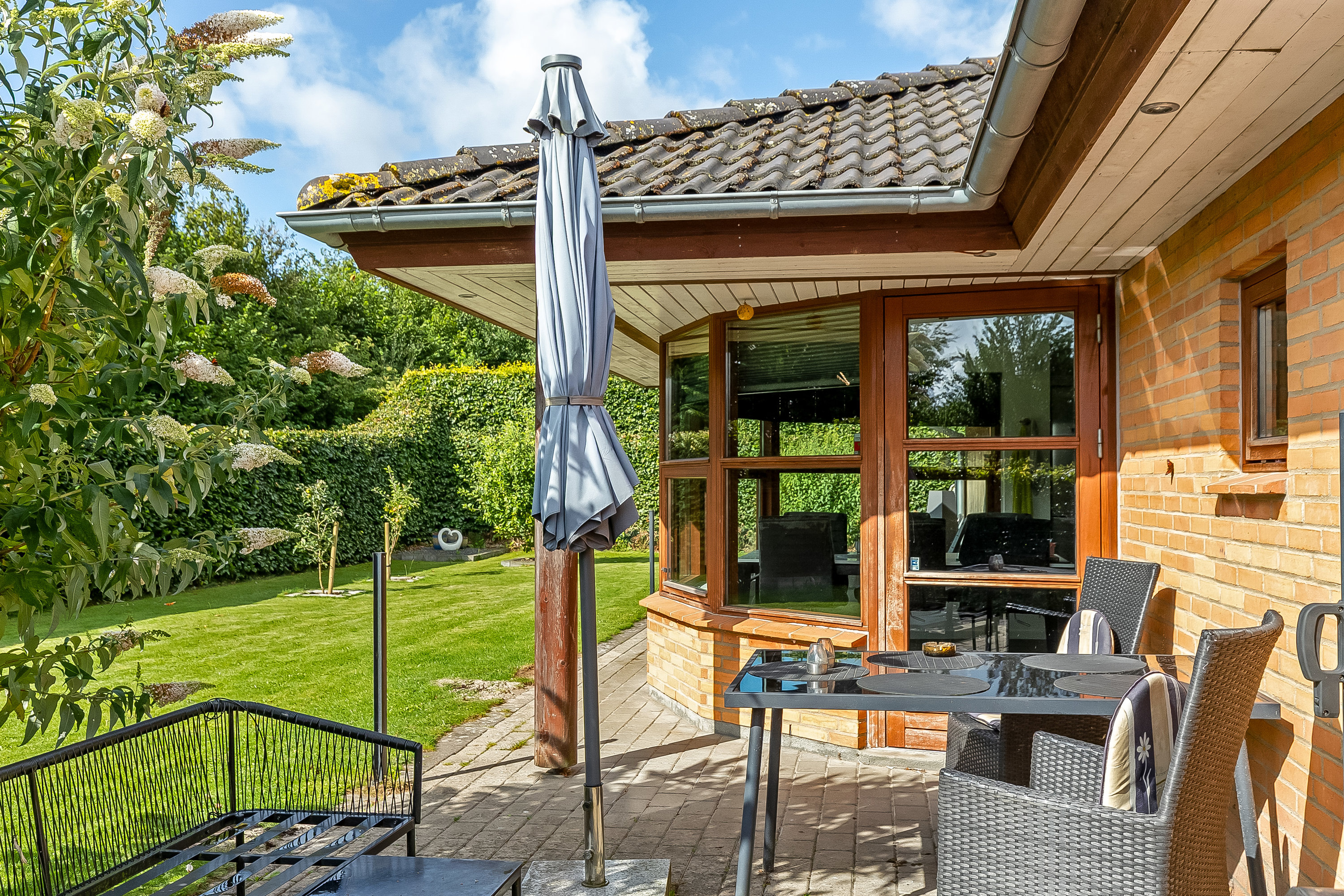 Fremhævet terrasse billede i fuldskærmstilstand. Billede af Ådalsparken 26, Vonsild, 6000 Kolding