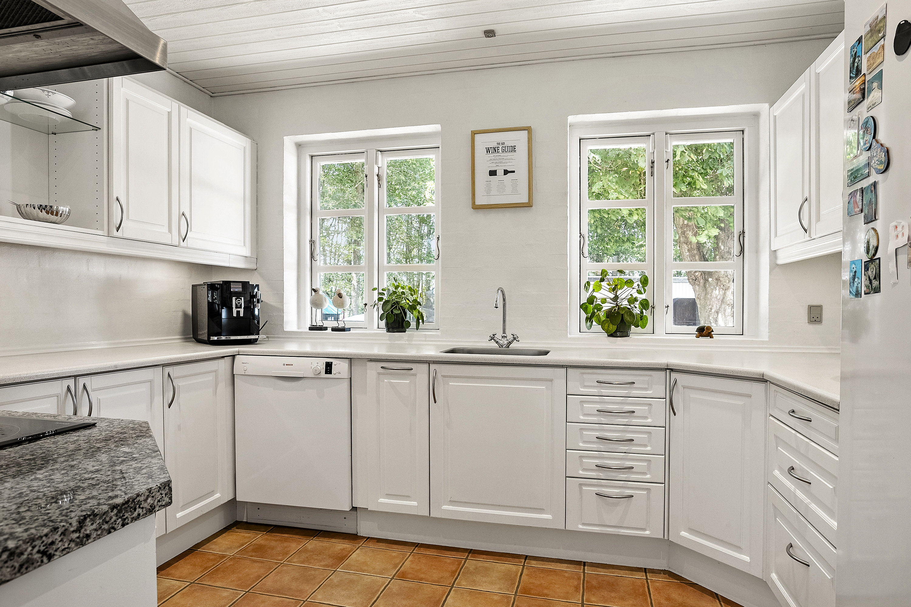 Fremhævet køkken billede i fuldskærmstilstand. Billede af Gestenvej 31, 6600 Vejen