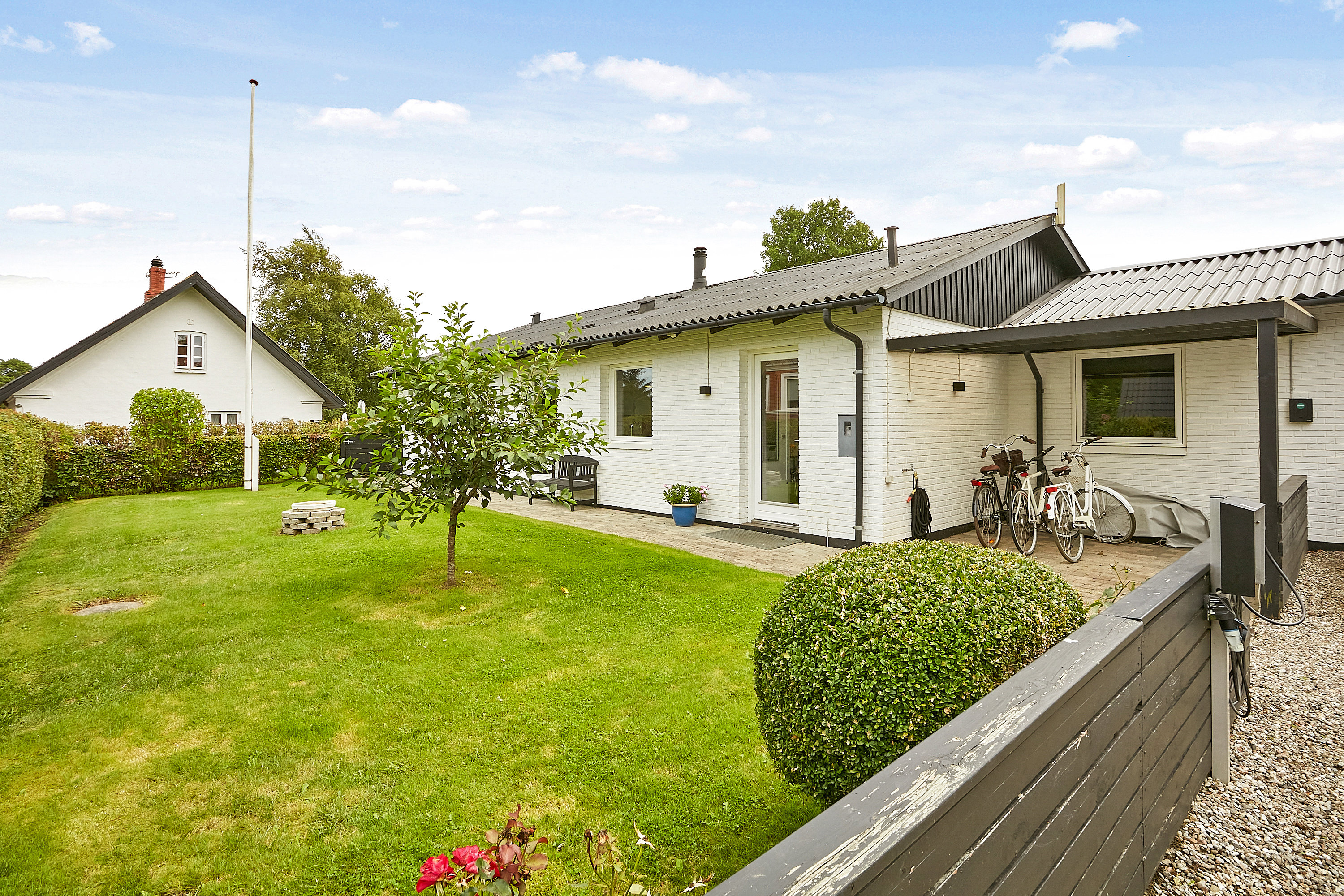 Fremhævet  billede i fuldskærmstilstand. Billede af Nordbakken 5, Glud, 7130 Juelsminde