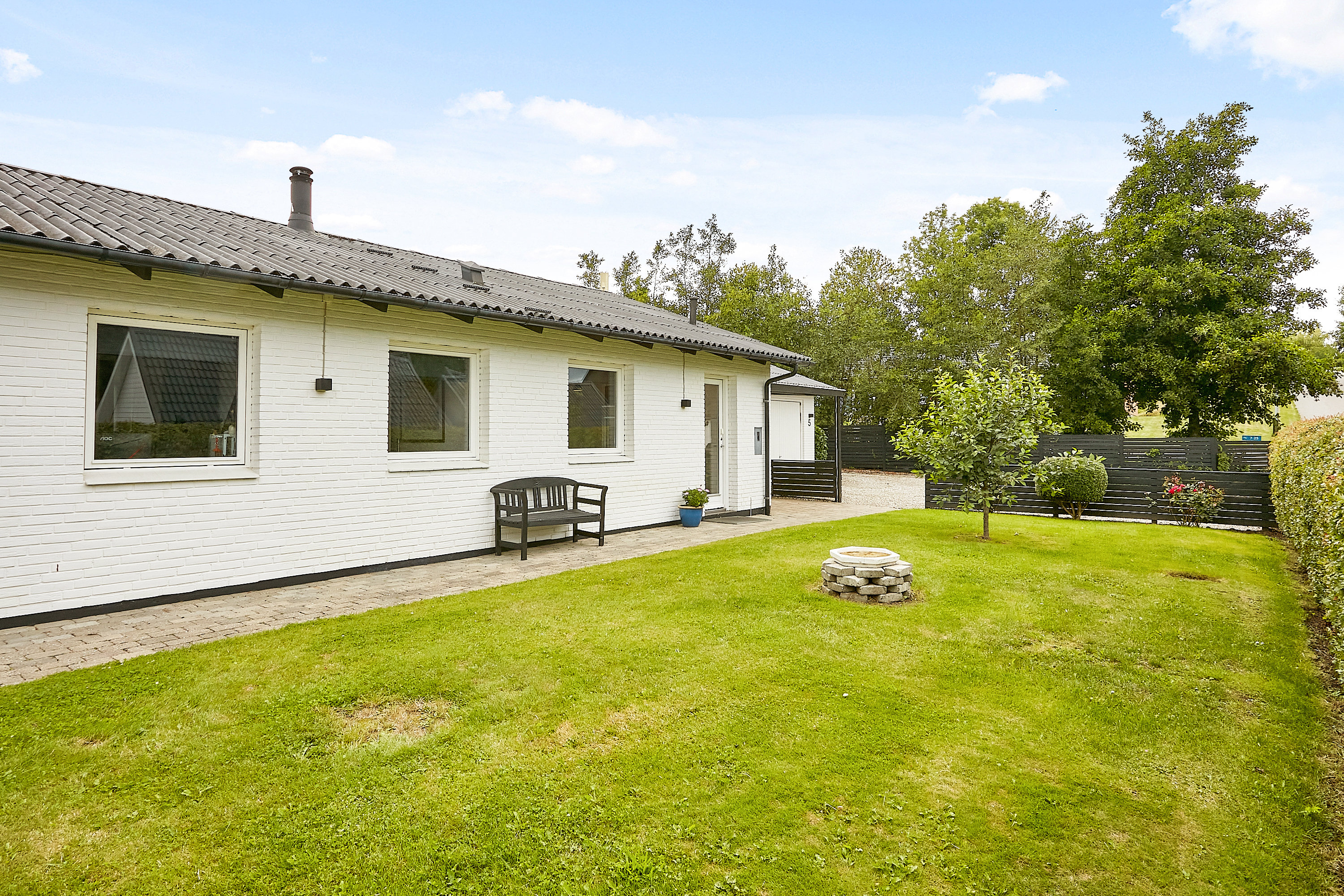 Fremhævet  billede i fuldskærmstilstand. Billede af Nordbakken 5, Glud, 7130 Juelsminde