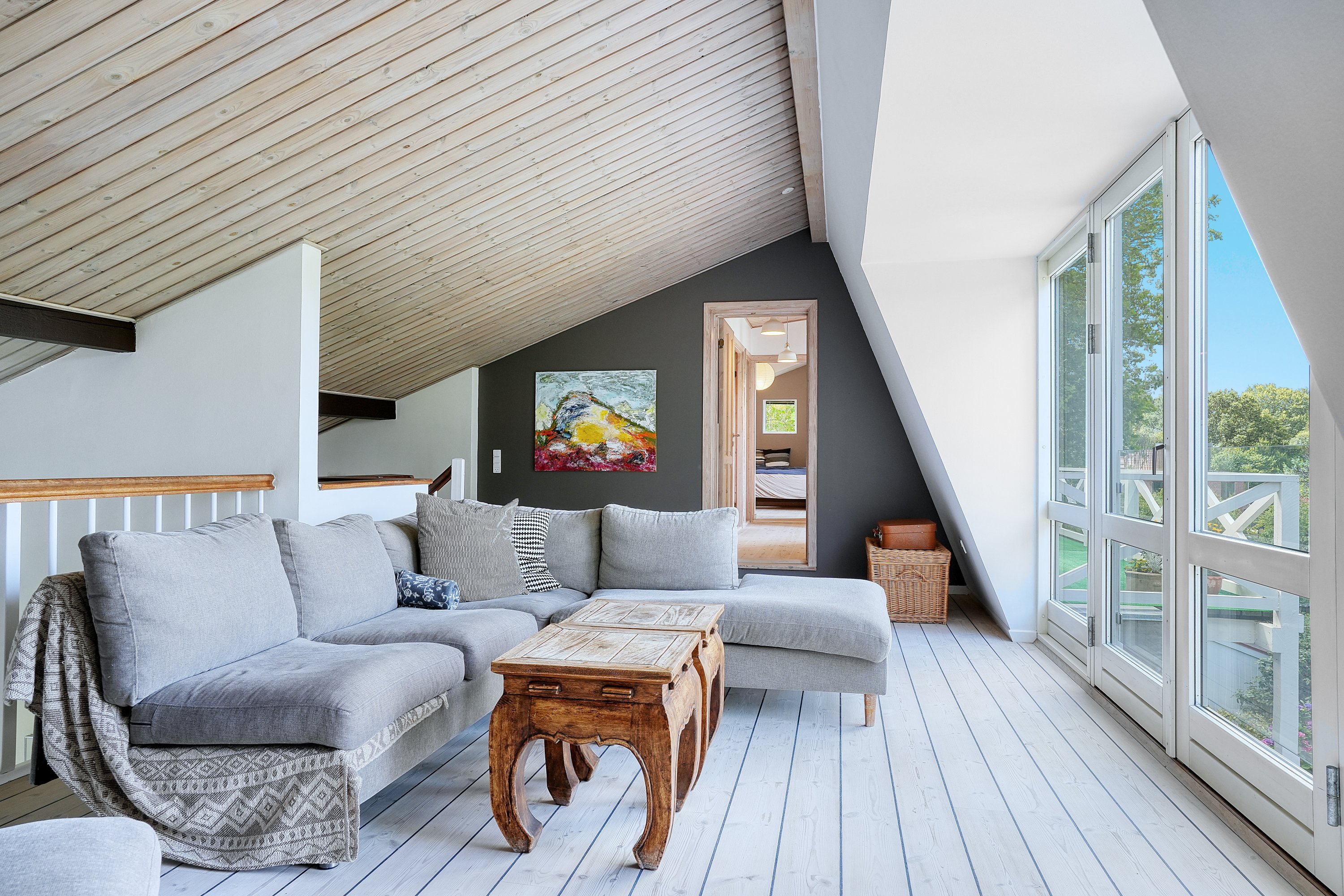 Fremhævet stue billede i fuldskærmstilstand. Billede af Slotsvænget 30, 3480 Fredensborg