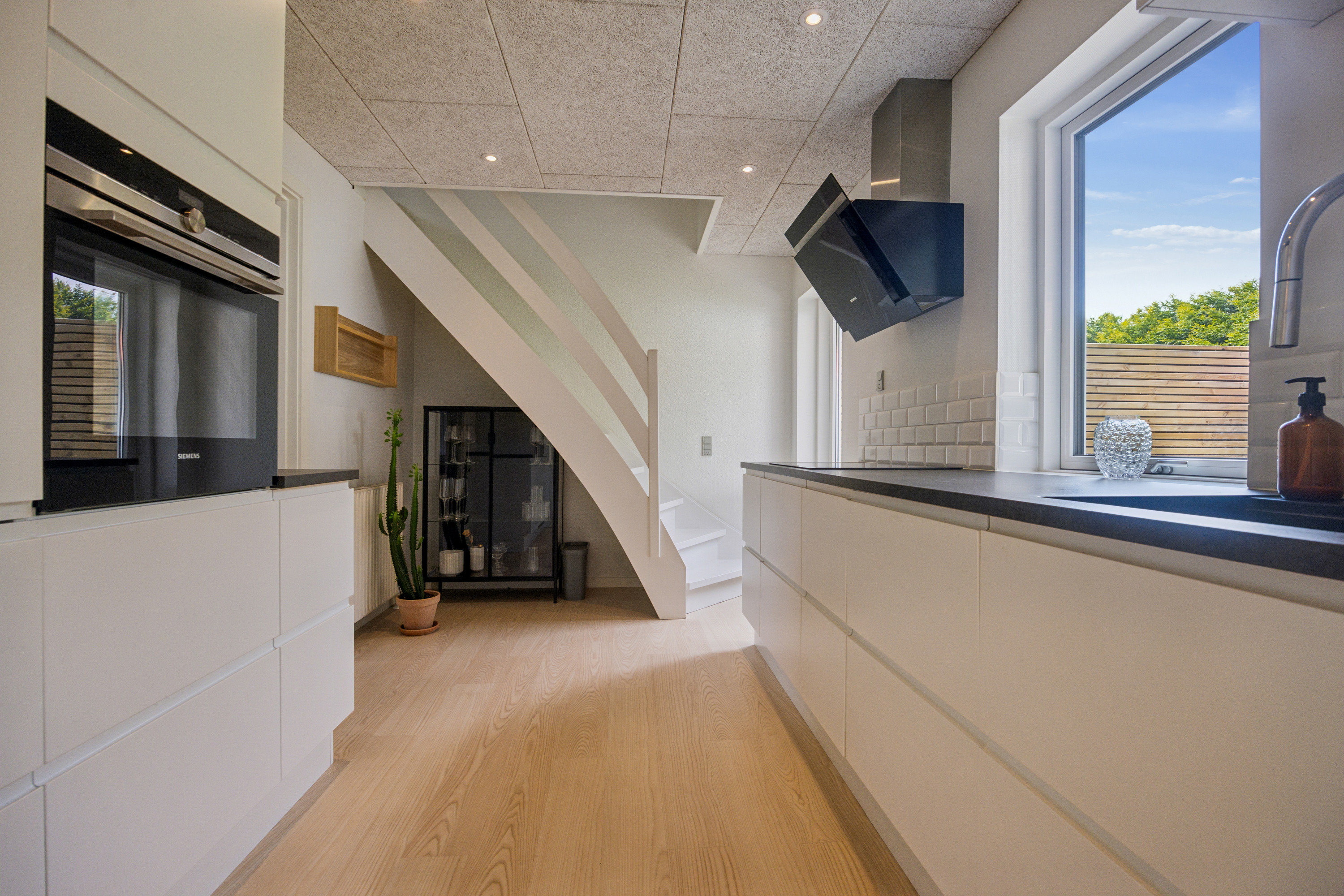 Fremhævet køkken billede i fuldskærmstilstand. Billede af Pumpestræde 12A, 9230 Svenstrup J