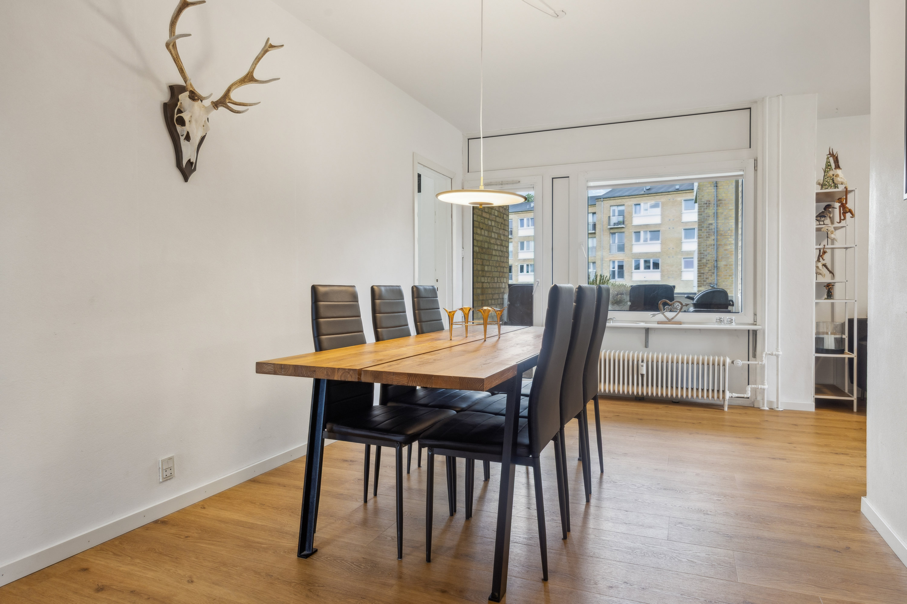 Fremhævet spisestue billede i fuldskærmstilstand. Billede af Provstejorden 10, 1. tv., 9000 Aalborg