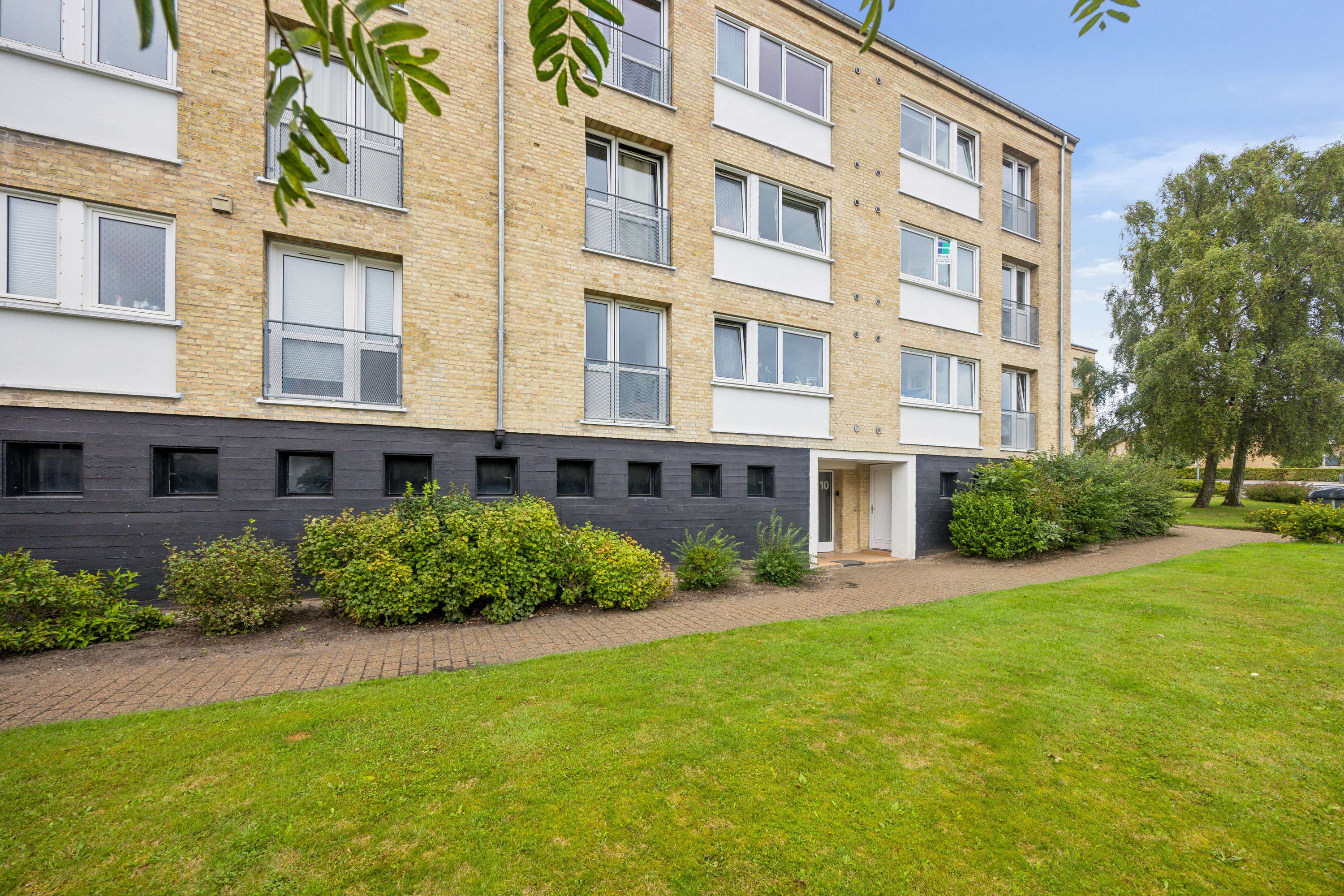 Fremhævet ejendom 1 billede i fuldskærmstilstand. Billede af Provstejorden 10, 1. tv., 9000 Aalborg