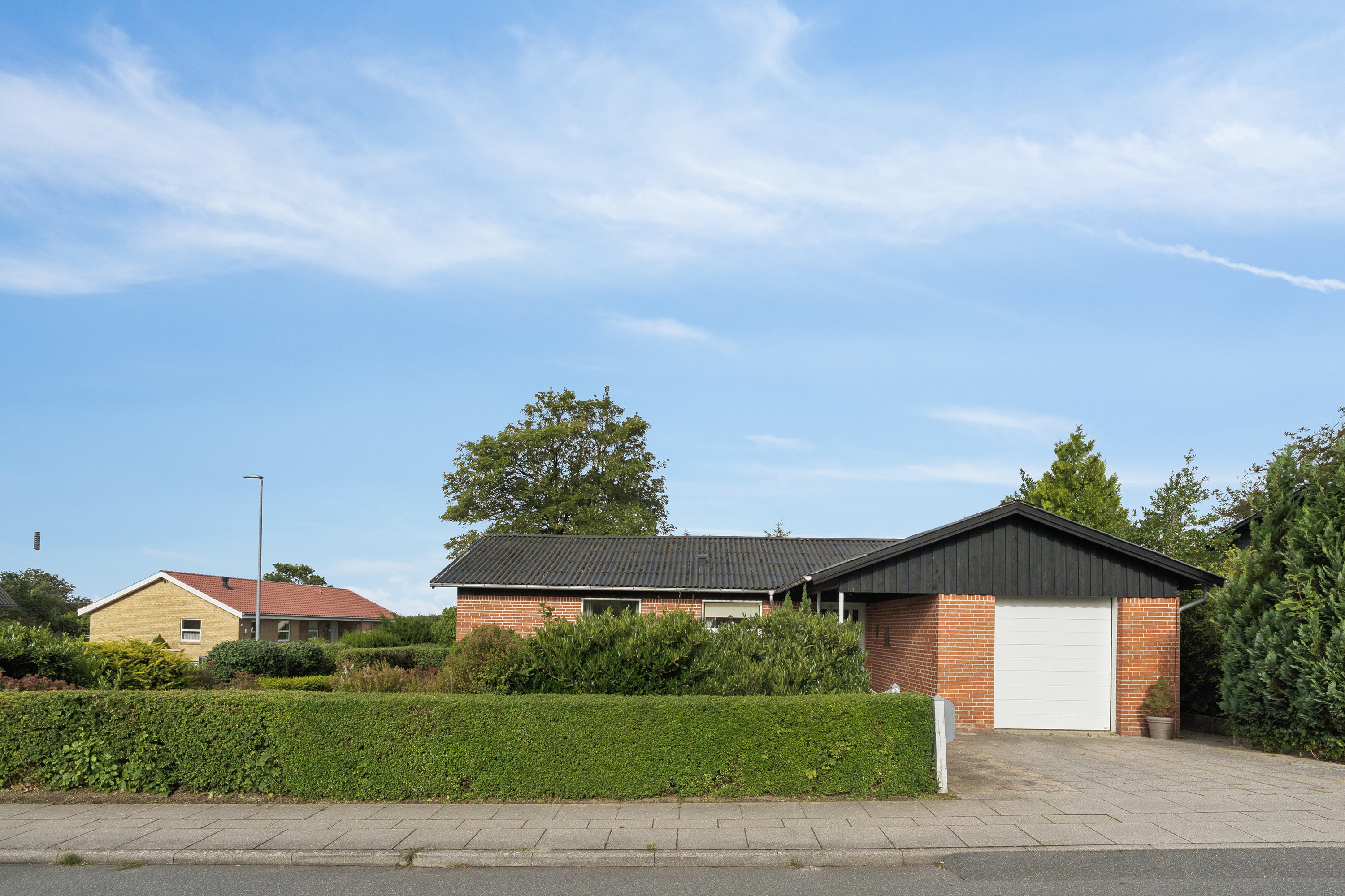 Fremhævet ejendommen billede i fuldskærmstilstand. Billede af Irisvej 1, 9800 Hjørring