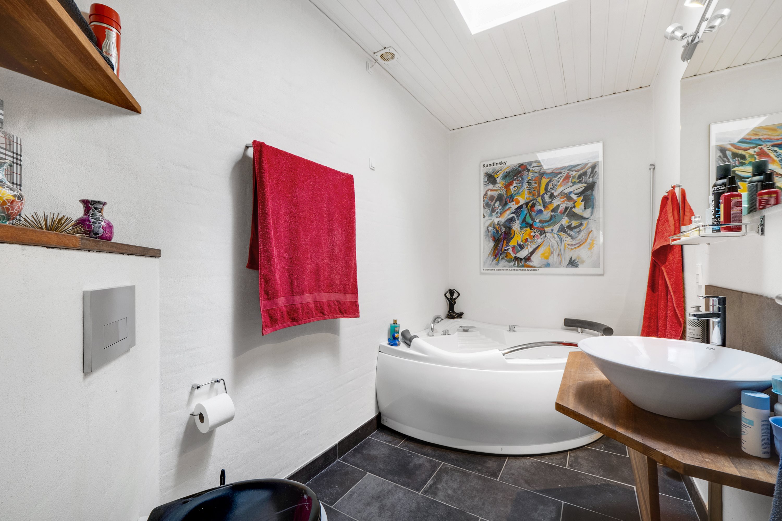 Fremhævet badeværelse billede i fuldskærmstilstand. Billede af Porshøjvej 46, 7800 Skive