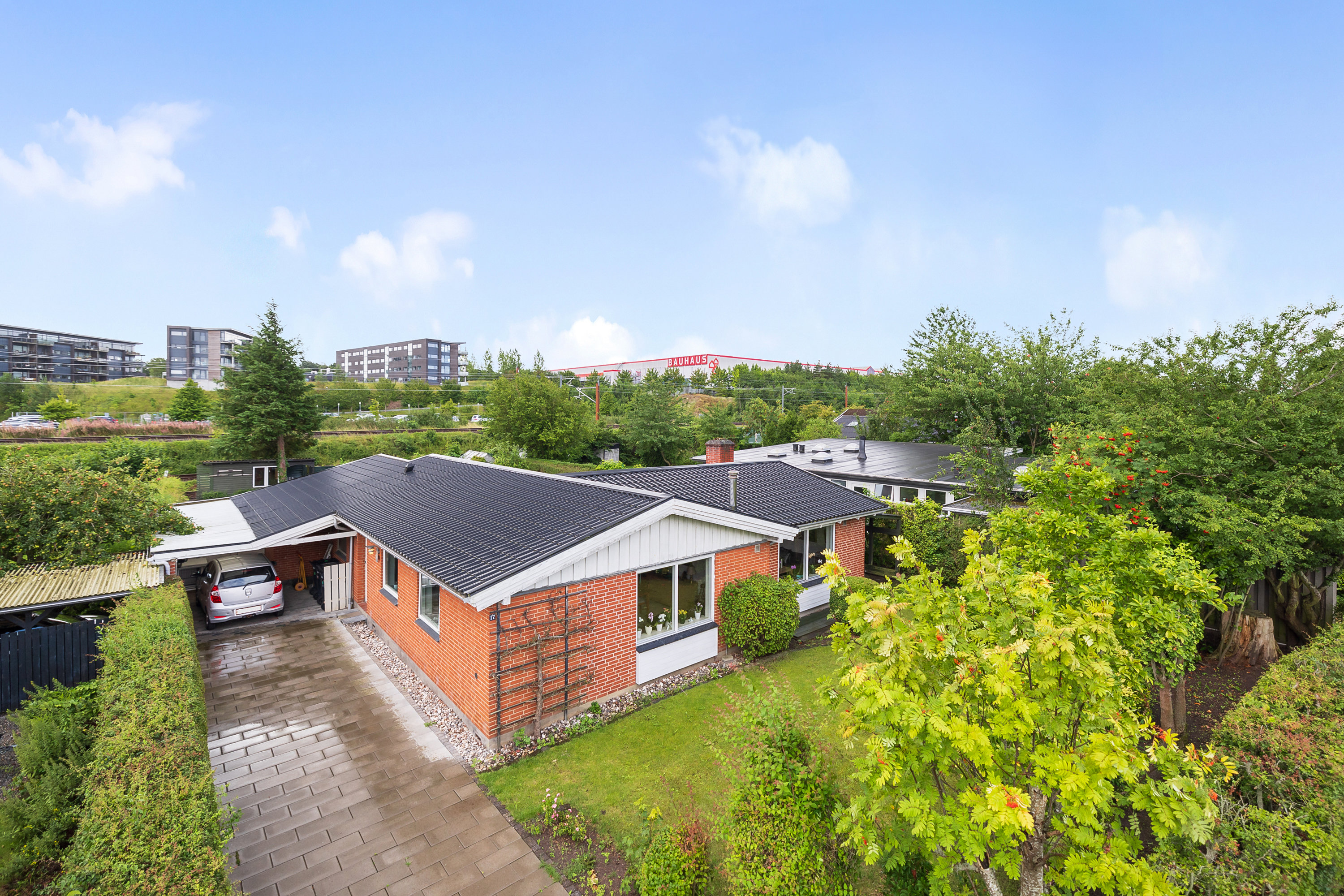 Fremhævet ejendommen billede i fuldskærmstilstand. Billede af Risdalsvej 17, 8260 Viby J