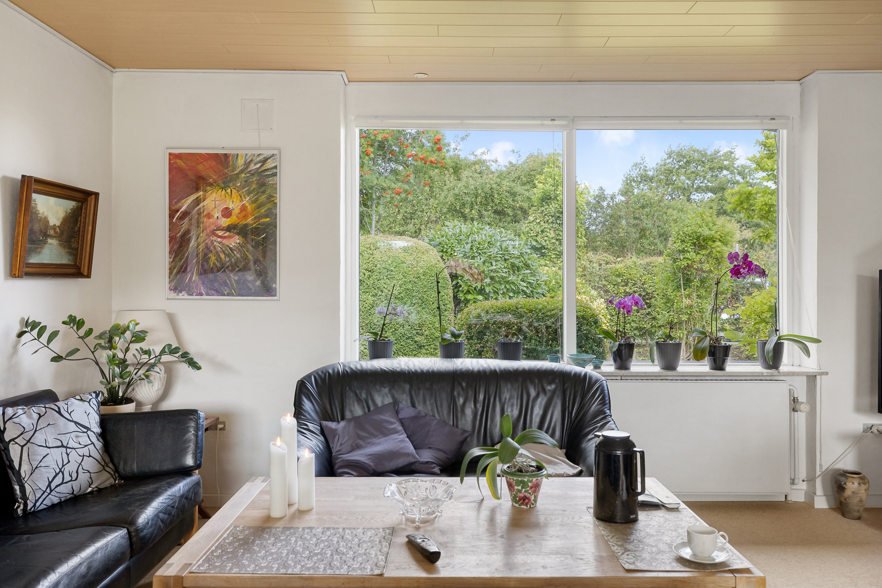 Fremhævet stue billede i fuldskærmstilstand. Billede af Risdalsvej 17, 8260 Viby J