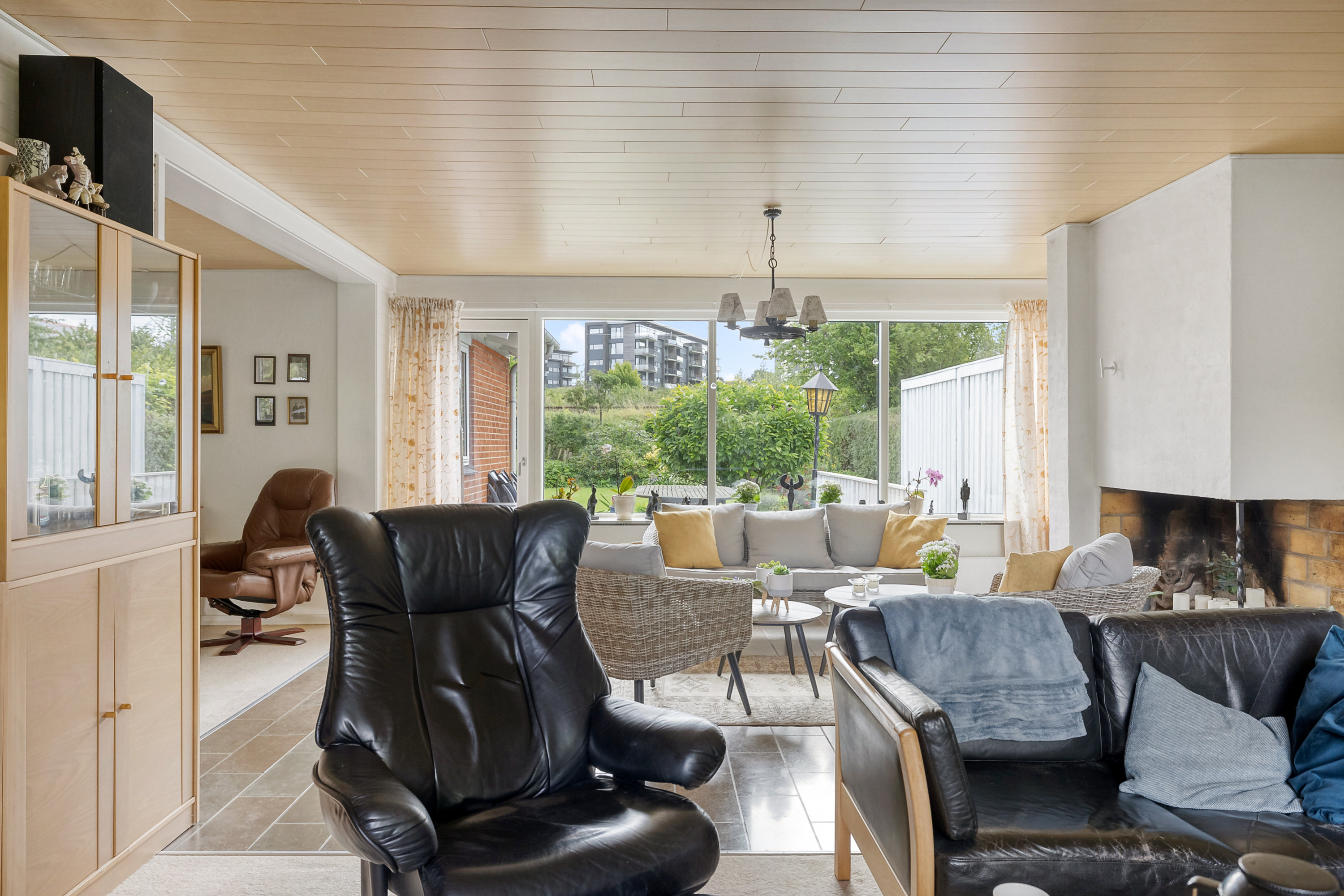 Fremhævet stue billede i fuldskærmstilstand. Billede af Risdalsvej 17, 8260 Viby J