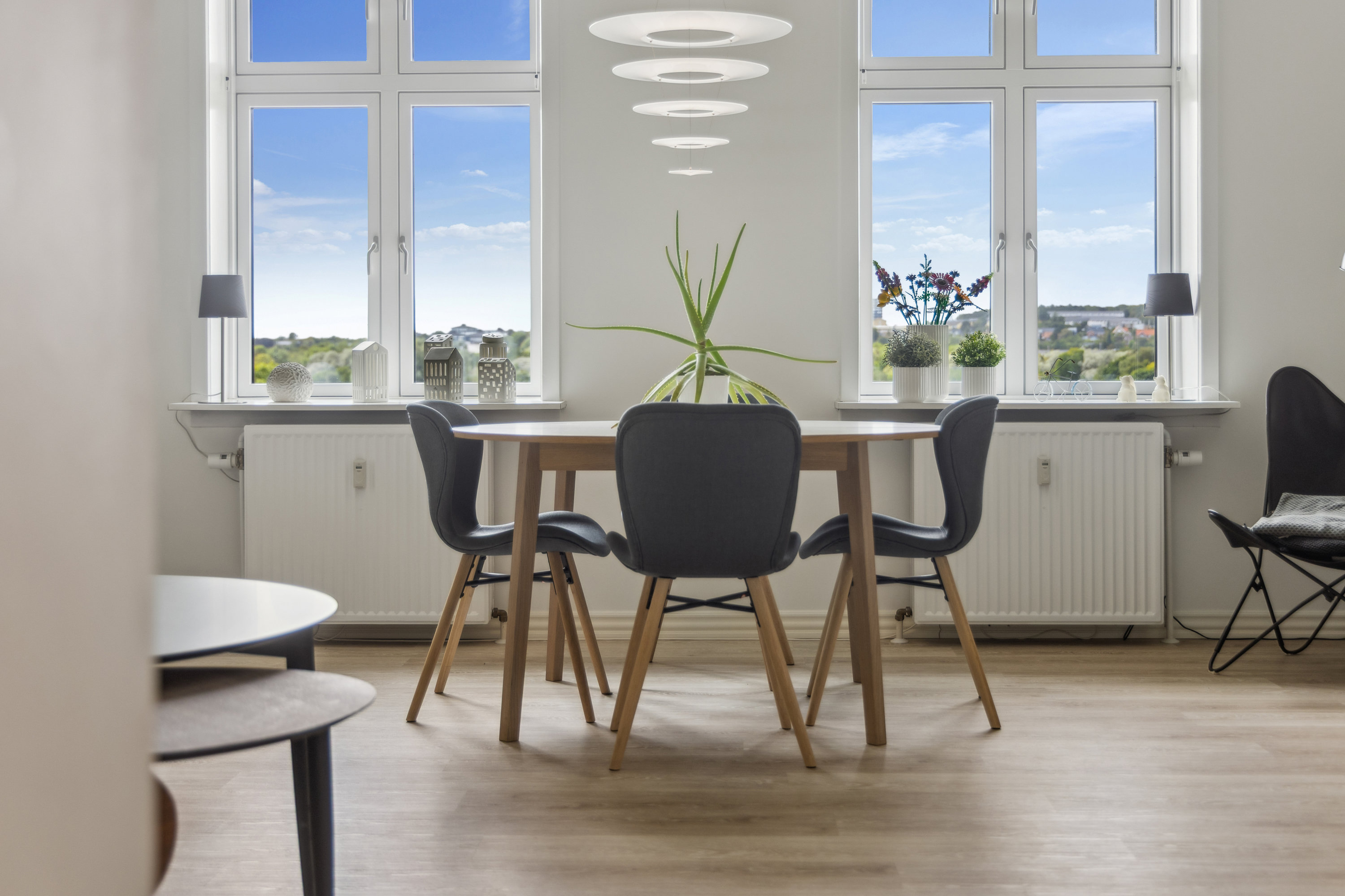 Fremhævet spisestue billede i fuldskærmstilstand. Billede af Gugvej 125A, st.., Gug, 9210 Aalborg SØ